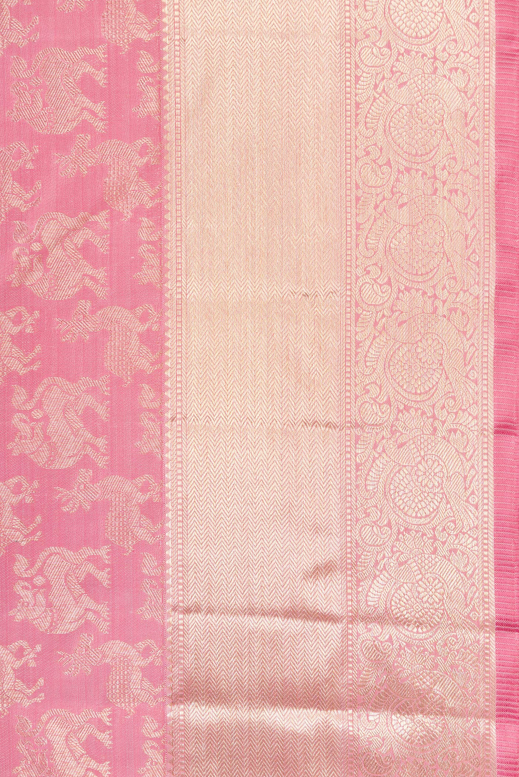 Border image of Pink Dual Tone Kanchipuram Silk Saree with Zari Brocade on the body and Zari Border. 