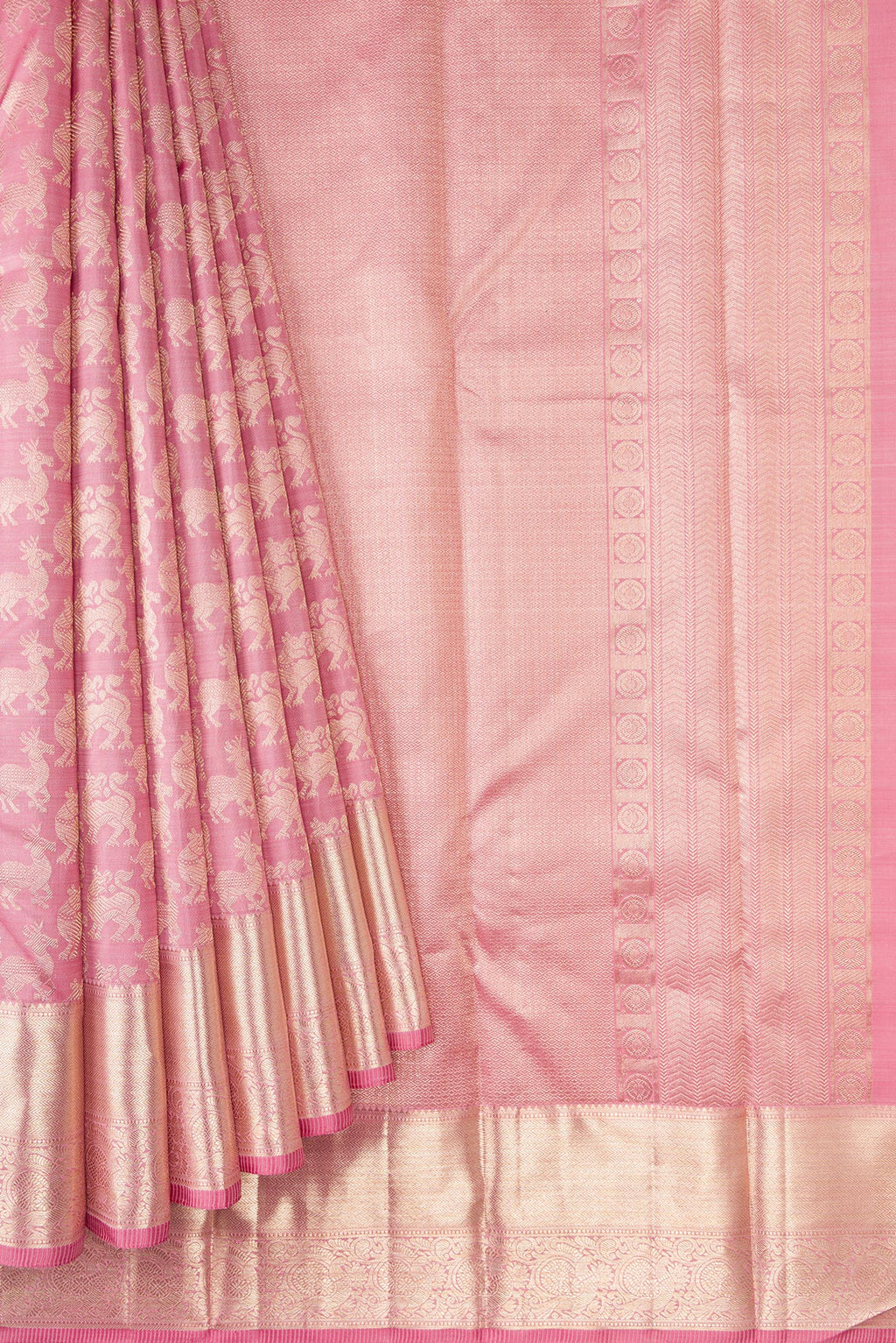 Pleats and pallu of Pink Dual Tone Kanchipuram Silk Saree with Zari Brocade on the body and Zari Border. 