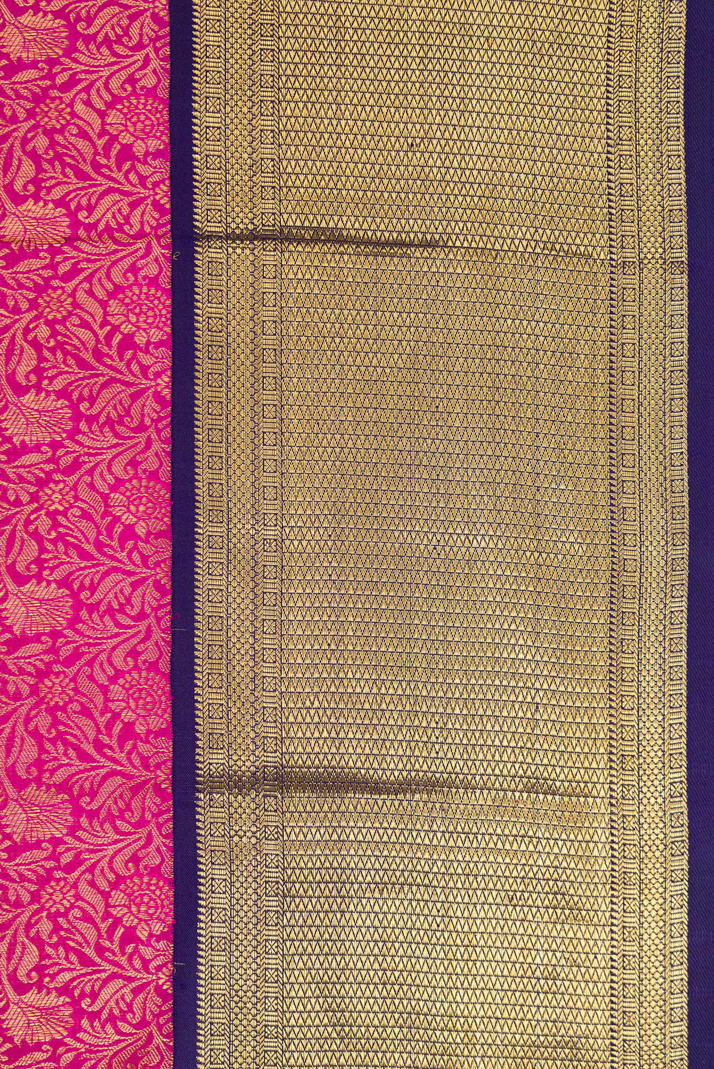 Border image of Pink Dual Tone Kanjivaram Silk Saree with Zari Brocade on the body and Zari Border. 