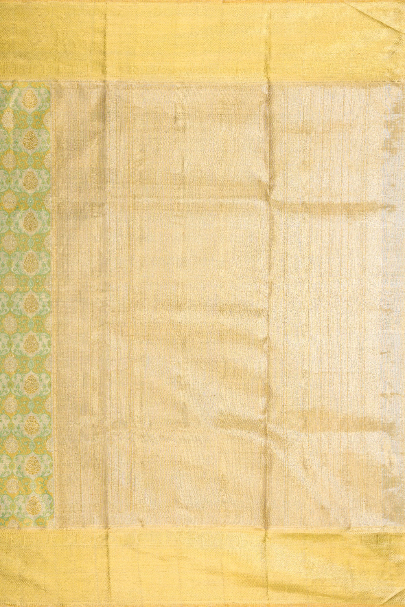 Close up image of the pallu of Pista Green Dual Tone Kanjivaram Tissue Silk Saree with Zari Brocade on the body and Zari Border. 
