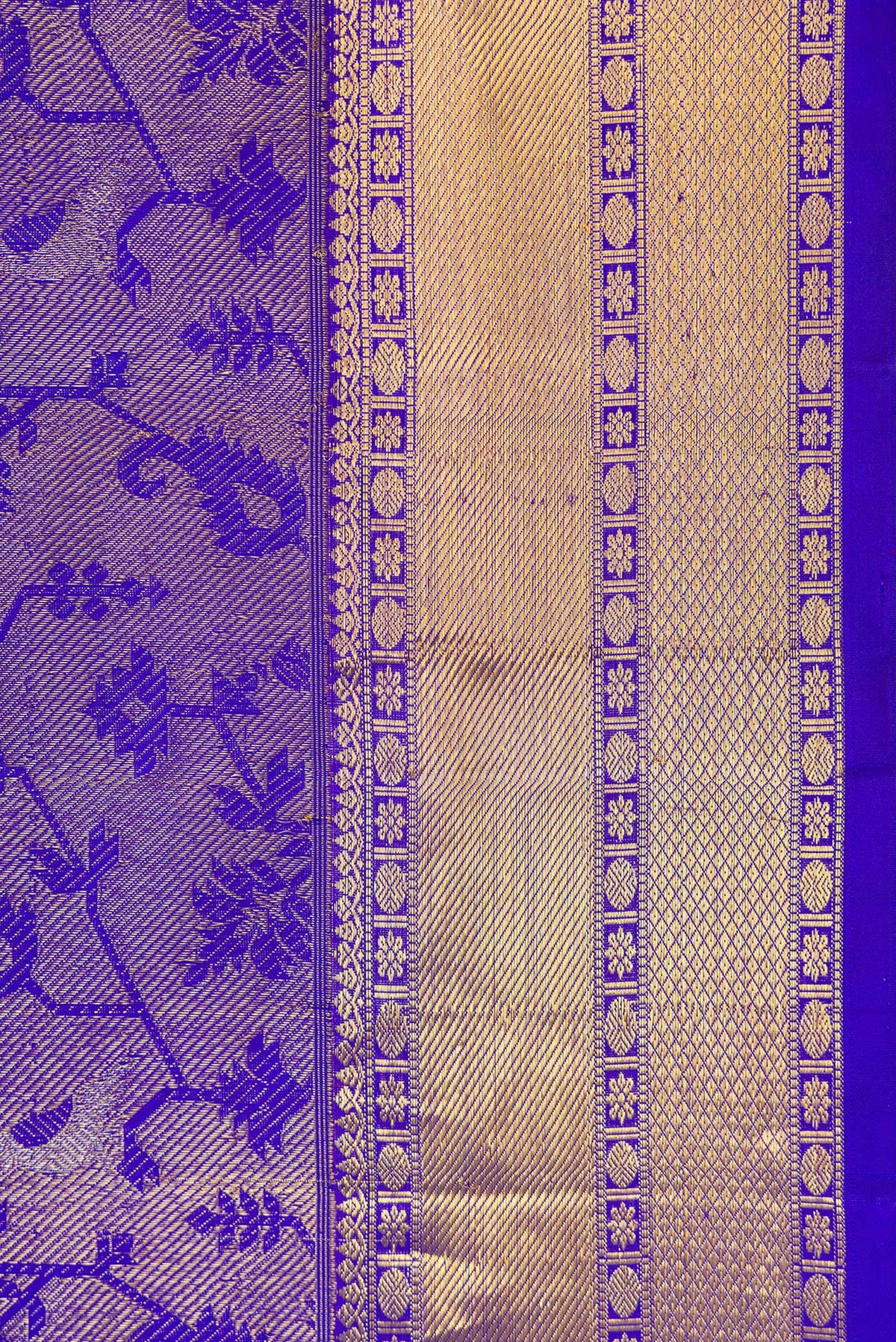 Border image of Royal Blue Dual Tone Kanchipuram Silk Saree with Zari Brocade on the body and Zari Border. 
