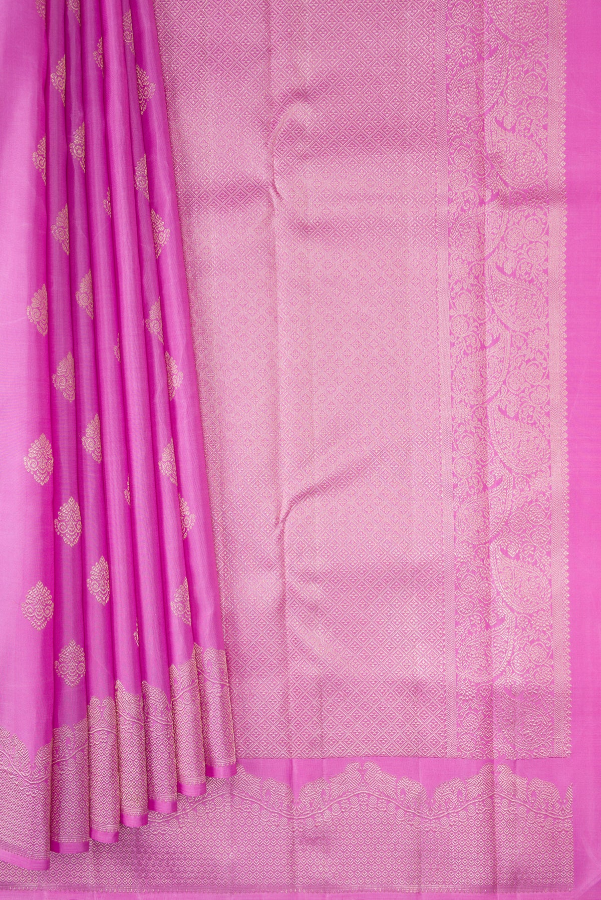 Pleats and pallu of Pink Dual Tone Kanjivaram Silk Saree with Zari Butta on the body and Fancy Border. 