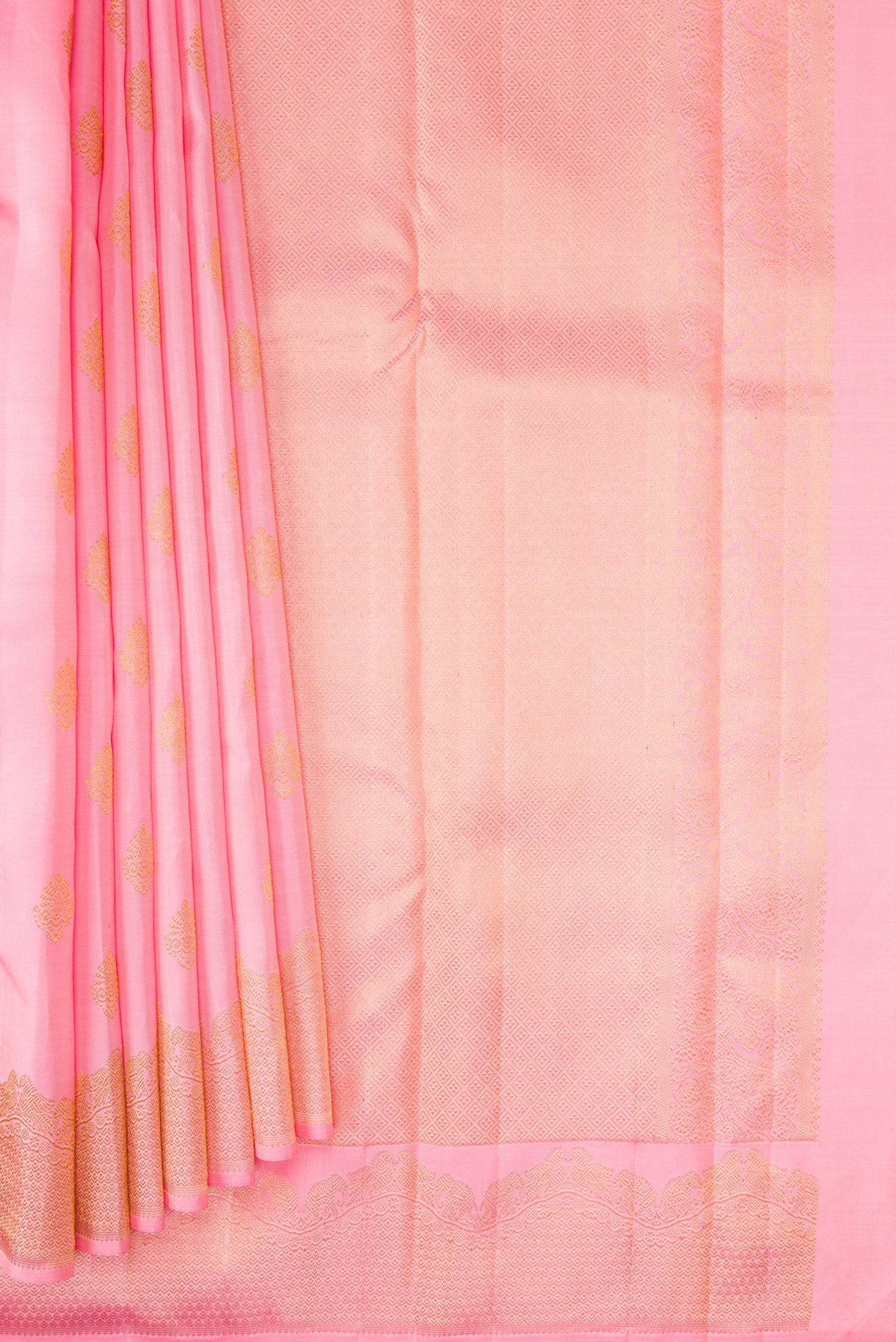 Pleats and pallu of Pink Dual Tone Kanjivaram Silk Saree with Zari Butta on the body and Fancy Border. 