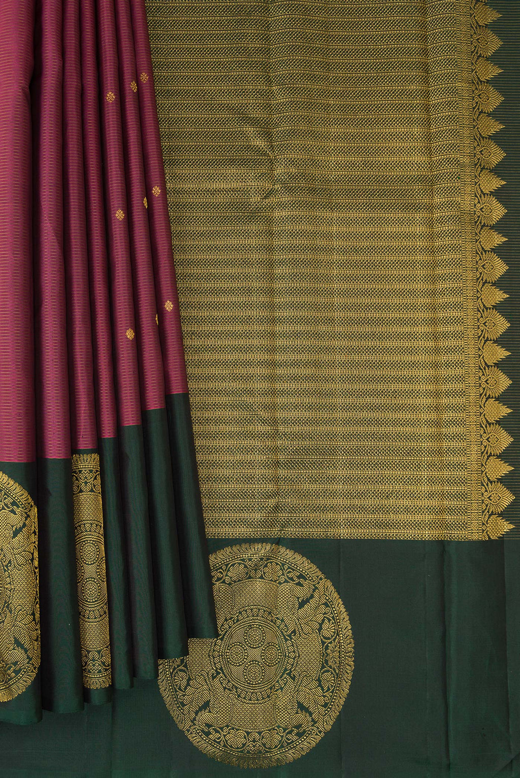 Pleats and pallu of Rose Gold Dual Tone Kanjivaram Silk Saree with Stripes on the body and Fancy Border. 