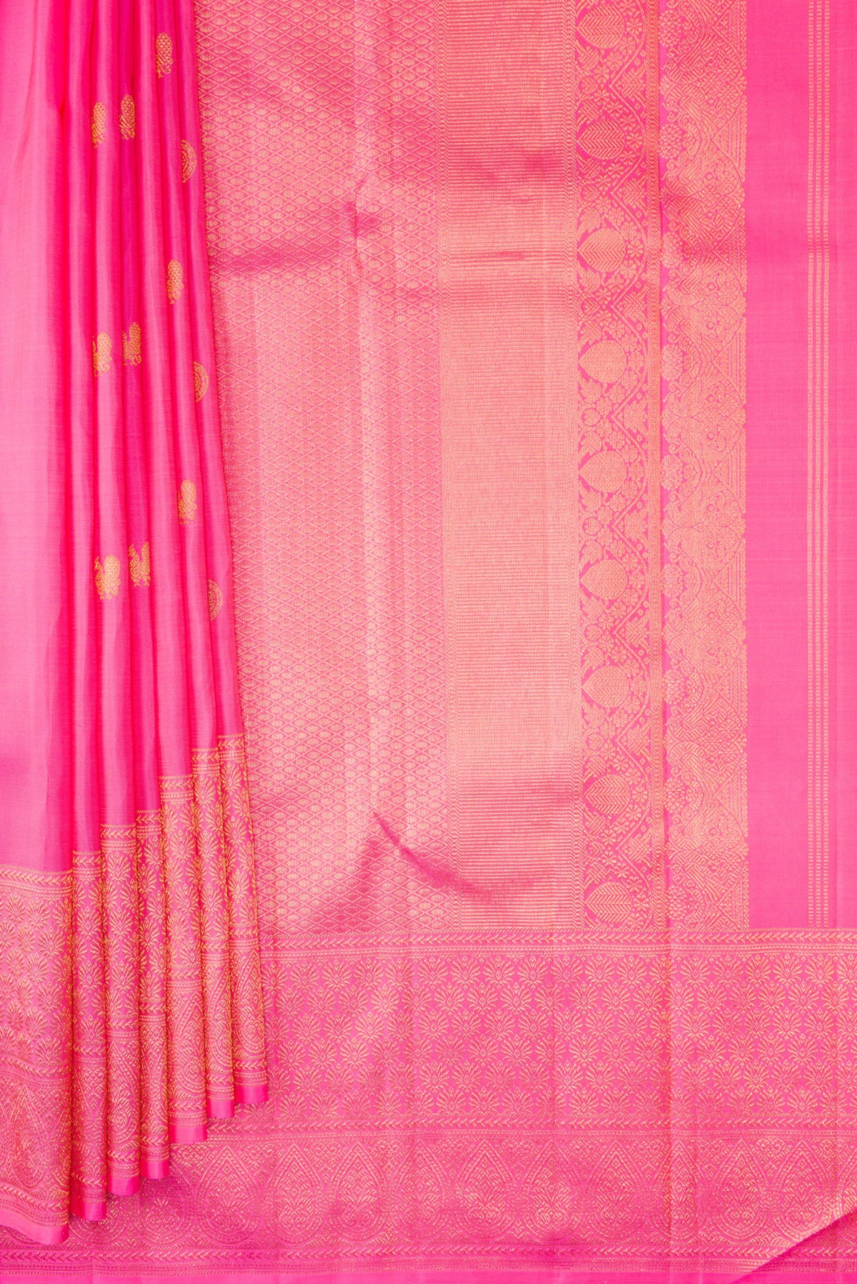 Pleats and pallu of Pink Dual Tone Kanjivaram Silk Saree with Zari Butta on the body and Fancy Border. 