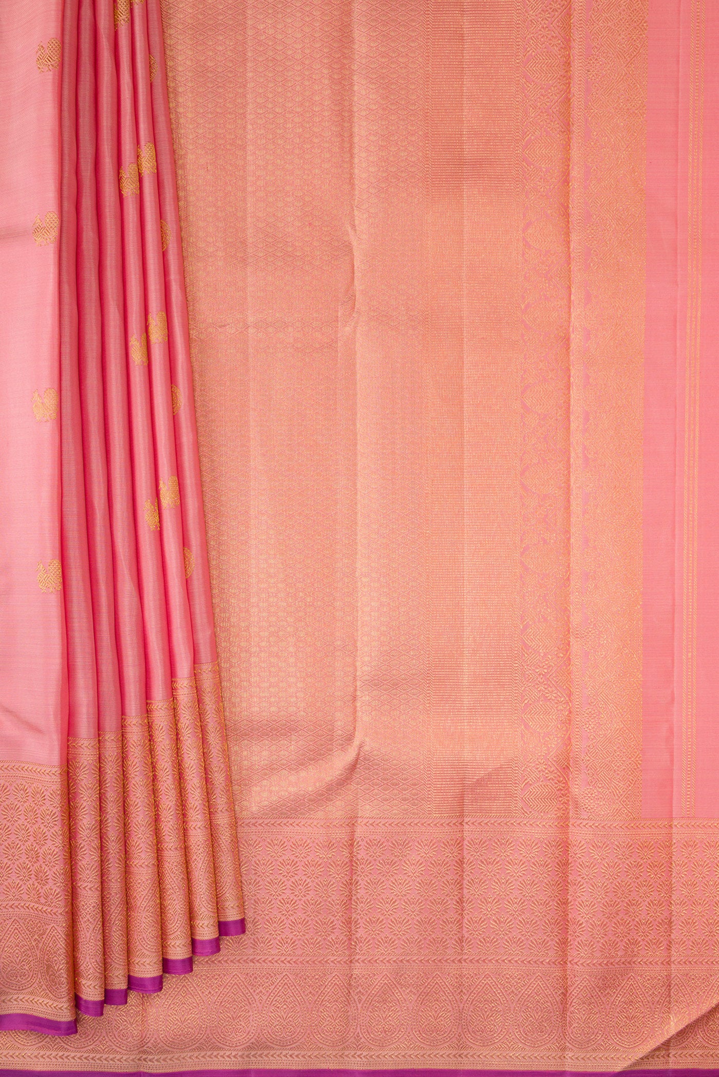 Pleats and pallu of Peach Dual Tone Kanjivaram Silk Saree with Zari Butta on the body and Fancy Border. 
