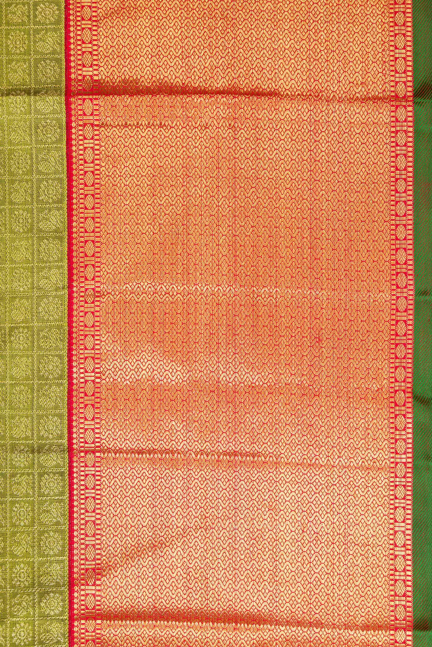 Border image of Pure Silk Pure Zari Green Dual Tone Kanjivaram Saree with Zari Brocade on the body and Zari Border. 