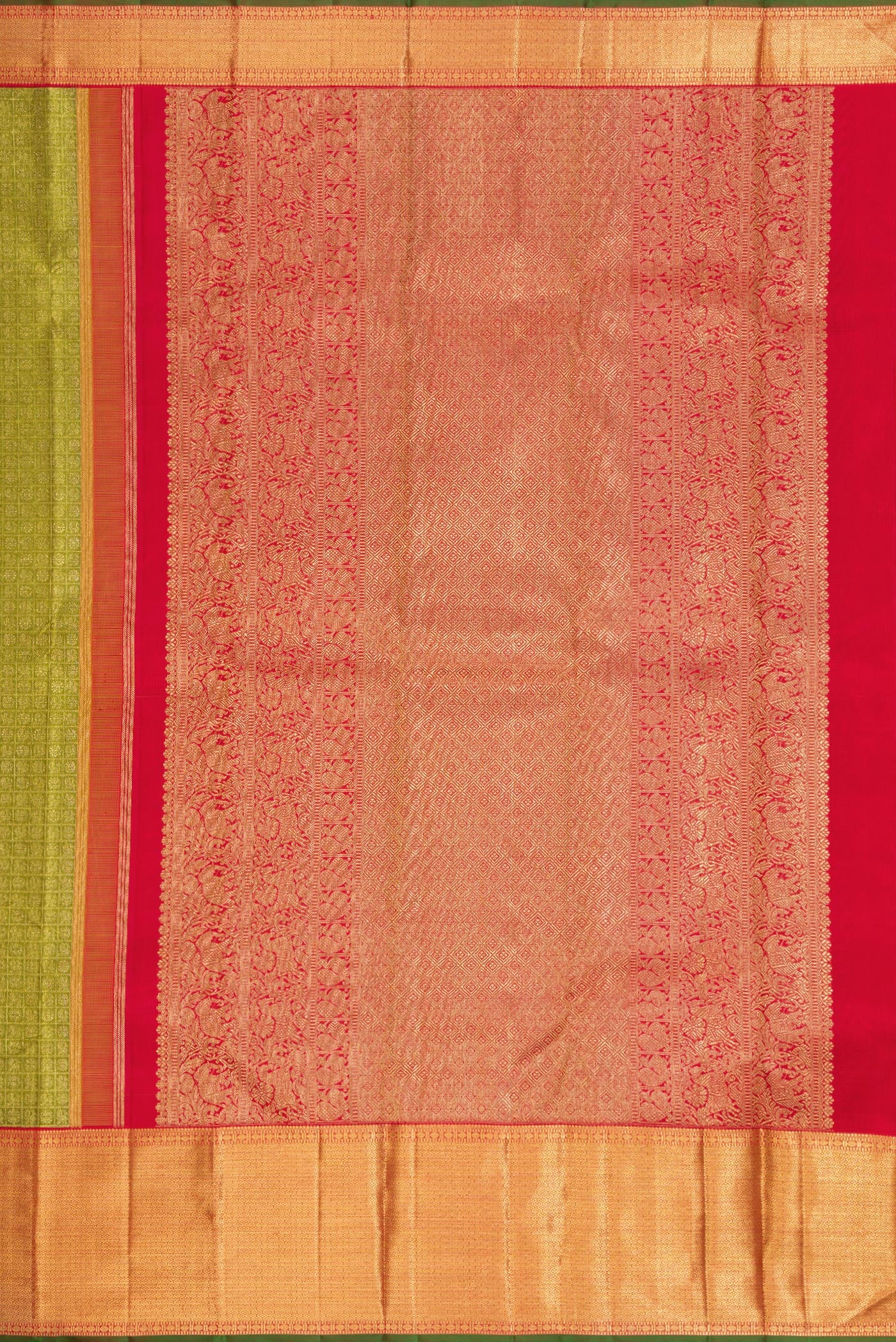 Close up image of the pallu of Pure Silk Pure Zari Green Dual Tone Kanjivaram Saree with Zari Brocade on the body and Zari Border. 