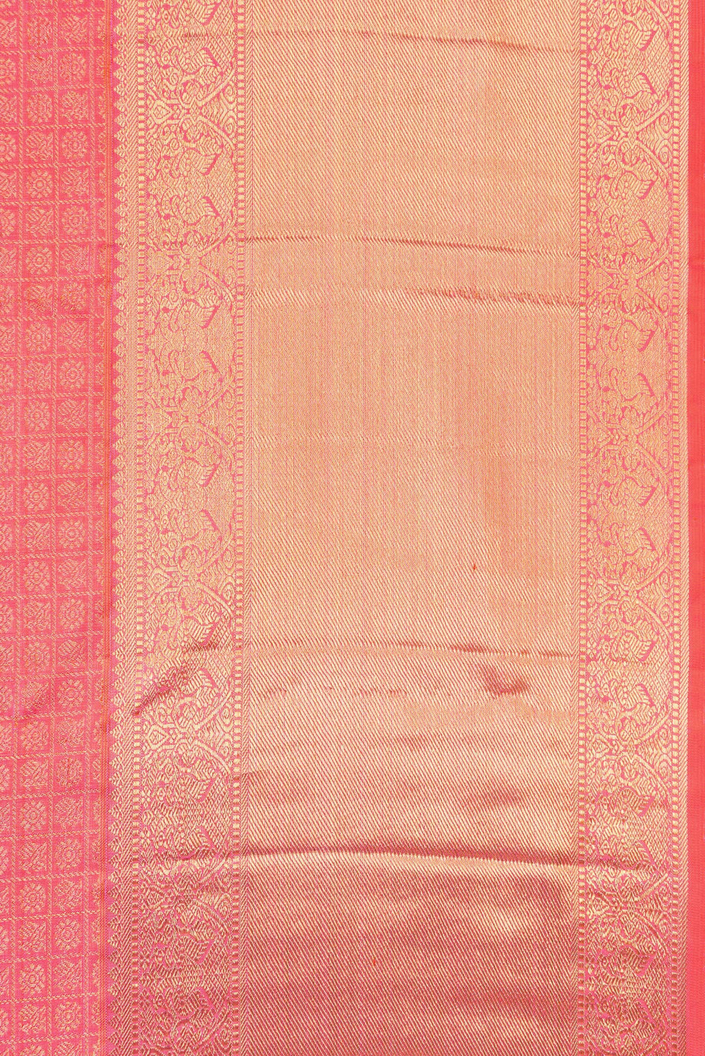 Border image of Pure Silk Pure Zari Pink Dual Tone Kanjivaram Saree with Zari Brocade on the body and Zari Border. 