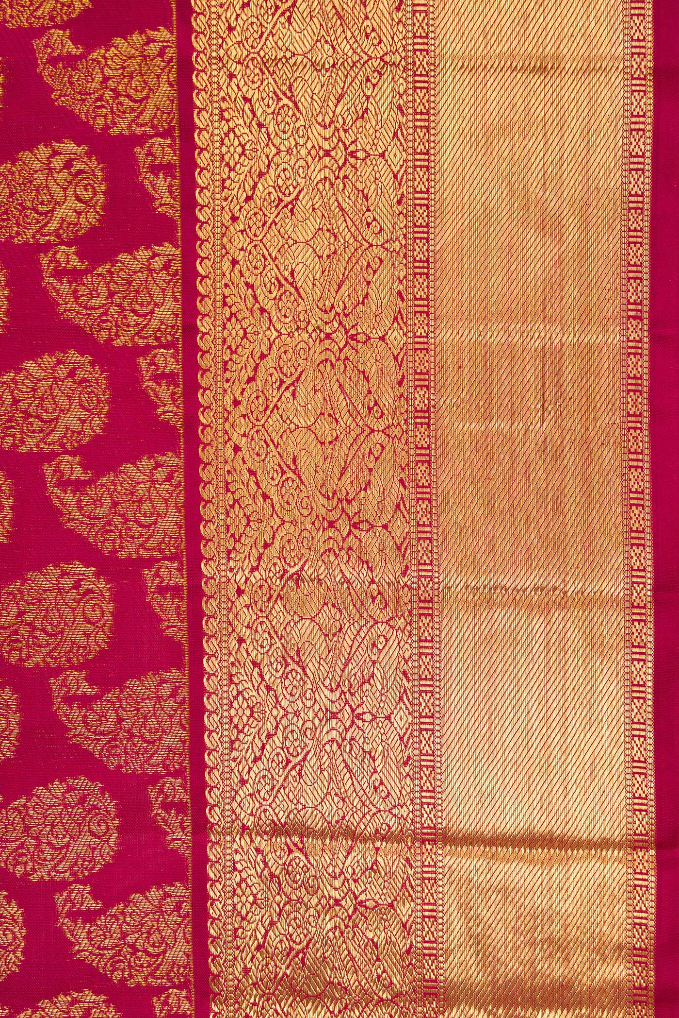 Border image of Maroon Dual Tone Kanjivaram Silk Saree with Zari Brocade on the body and Zari Border. 