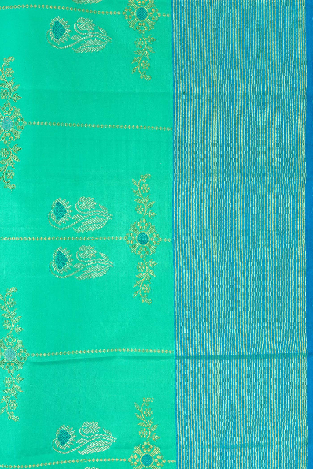 Border image of Pure Silk Pure Zari Sea Green Dual Tone Kanjivaram Saree with Zari Butta on the body and Zari Border. 