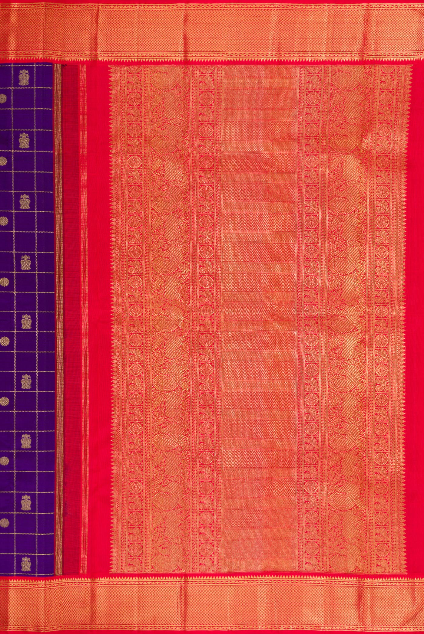 Close up image of the pallu of Pure Silk Pure Zari Violet Dual Tone Kanjivaram Saree with Checked design on the body and Zari Border. 