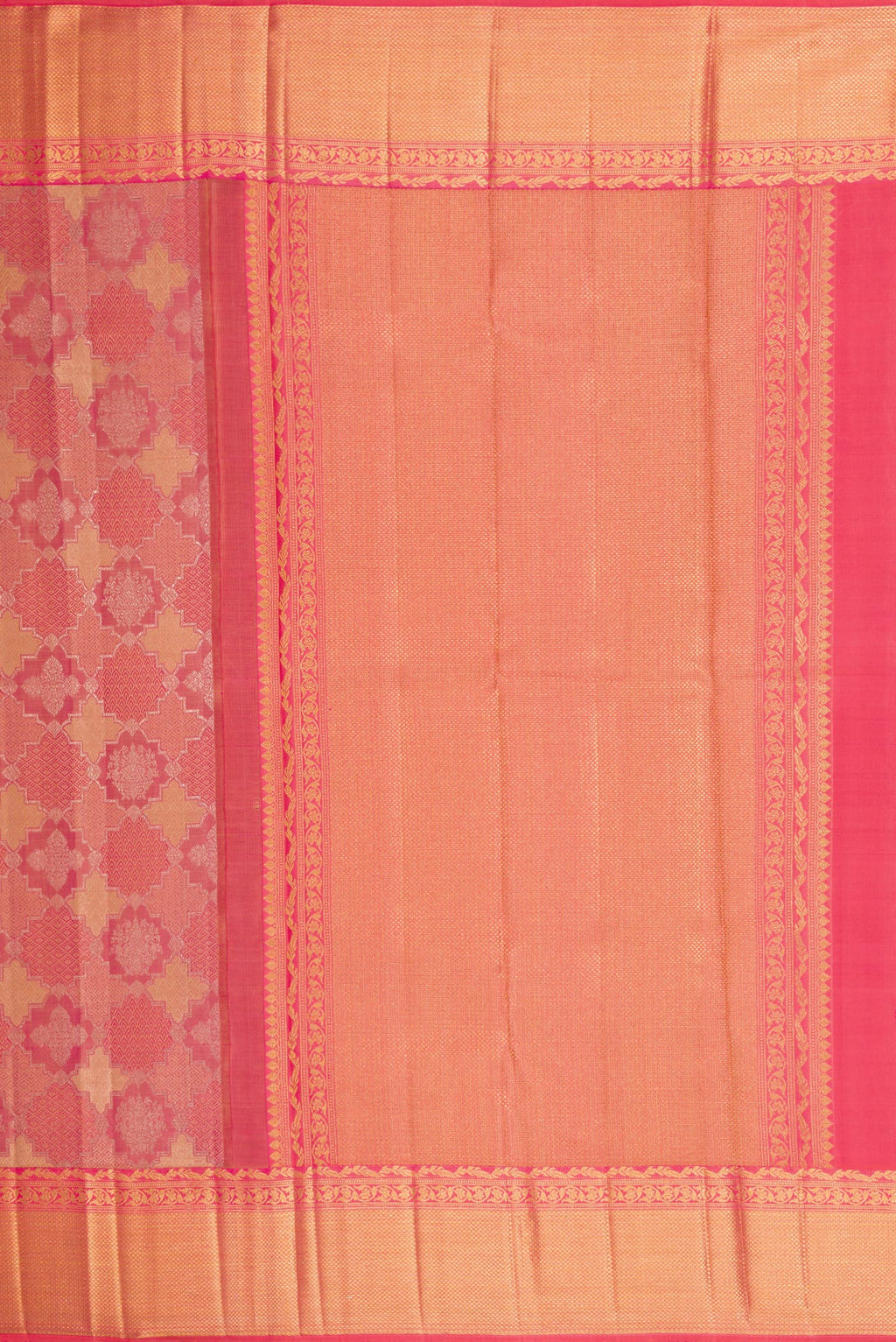 Close up image of the pallu of Dark Pink Dual Tone Kanjivaram Silk Saree with Jacquard With Zari Butta on the body and Zari Border. 