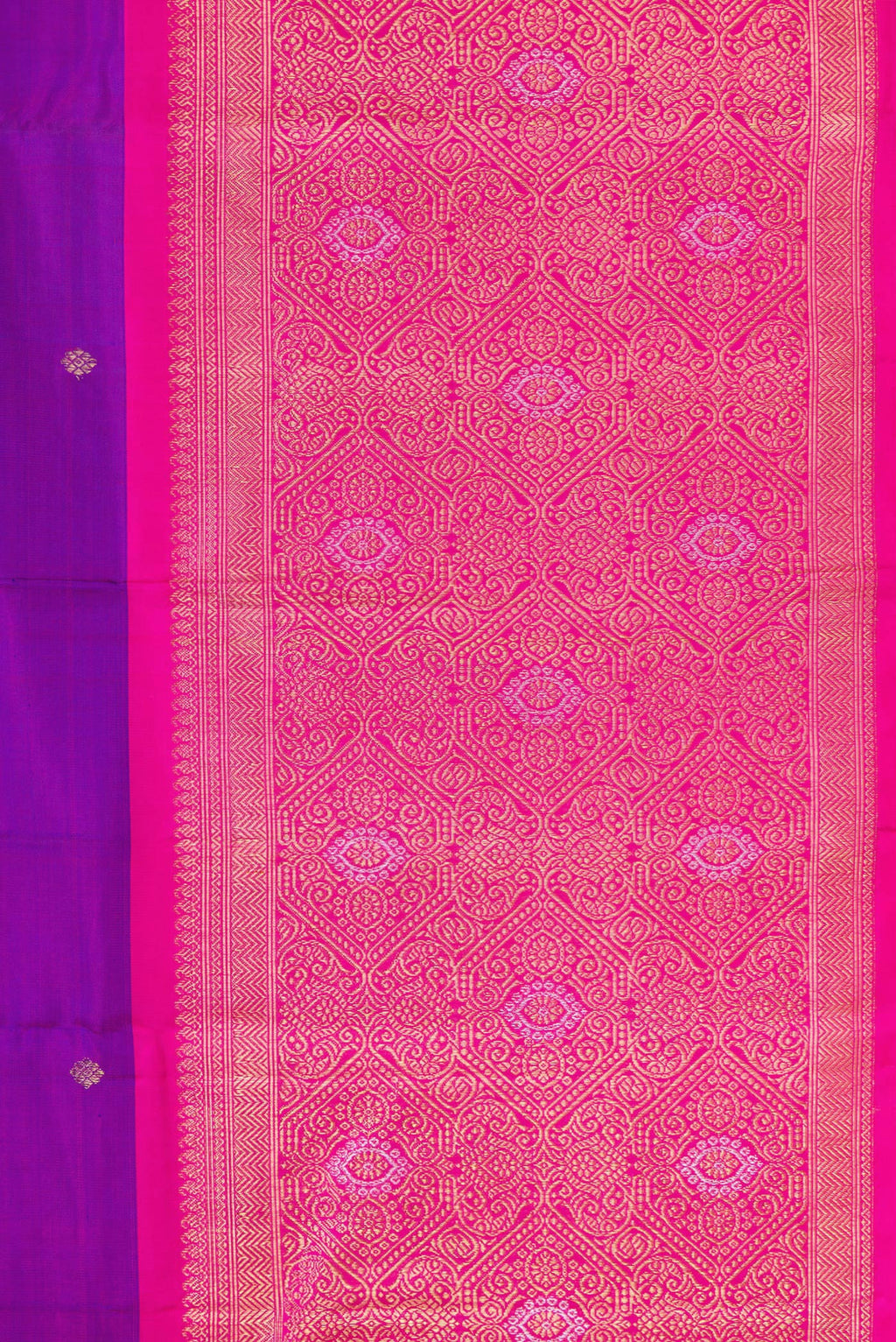 Border image of Pure Silk Pure Zari Purple Dual Tone Kanjivaram Saree with Zari Butta on the body and Fancy Border. 