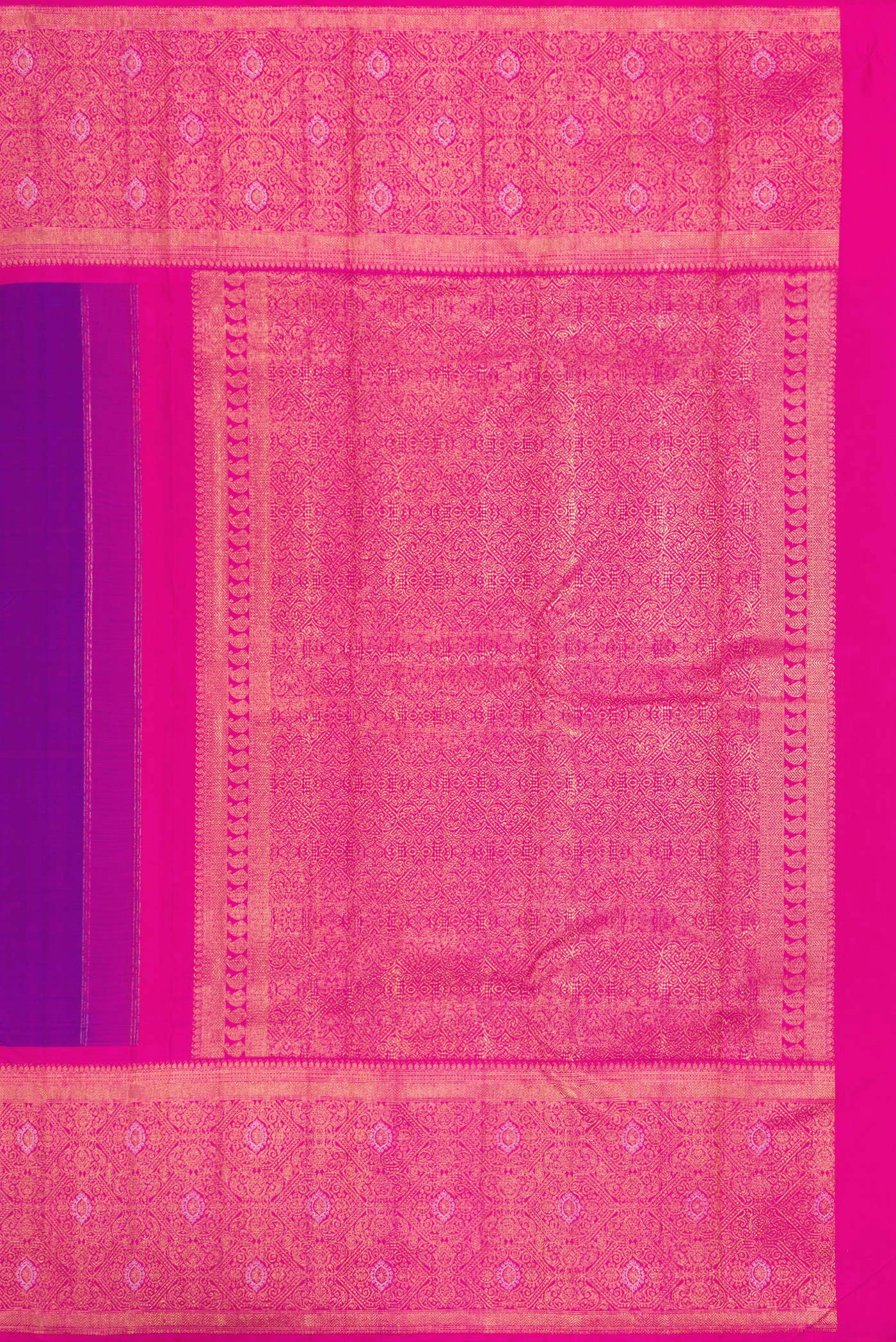 Close up image of the pallu of Pure Silk Pure Zari Purple Dual Tone Kanjivaram Saree with Zari Butta on the body and Fancy Border. 