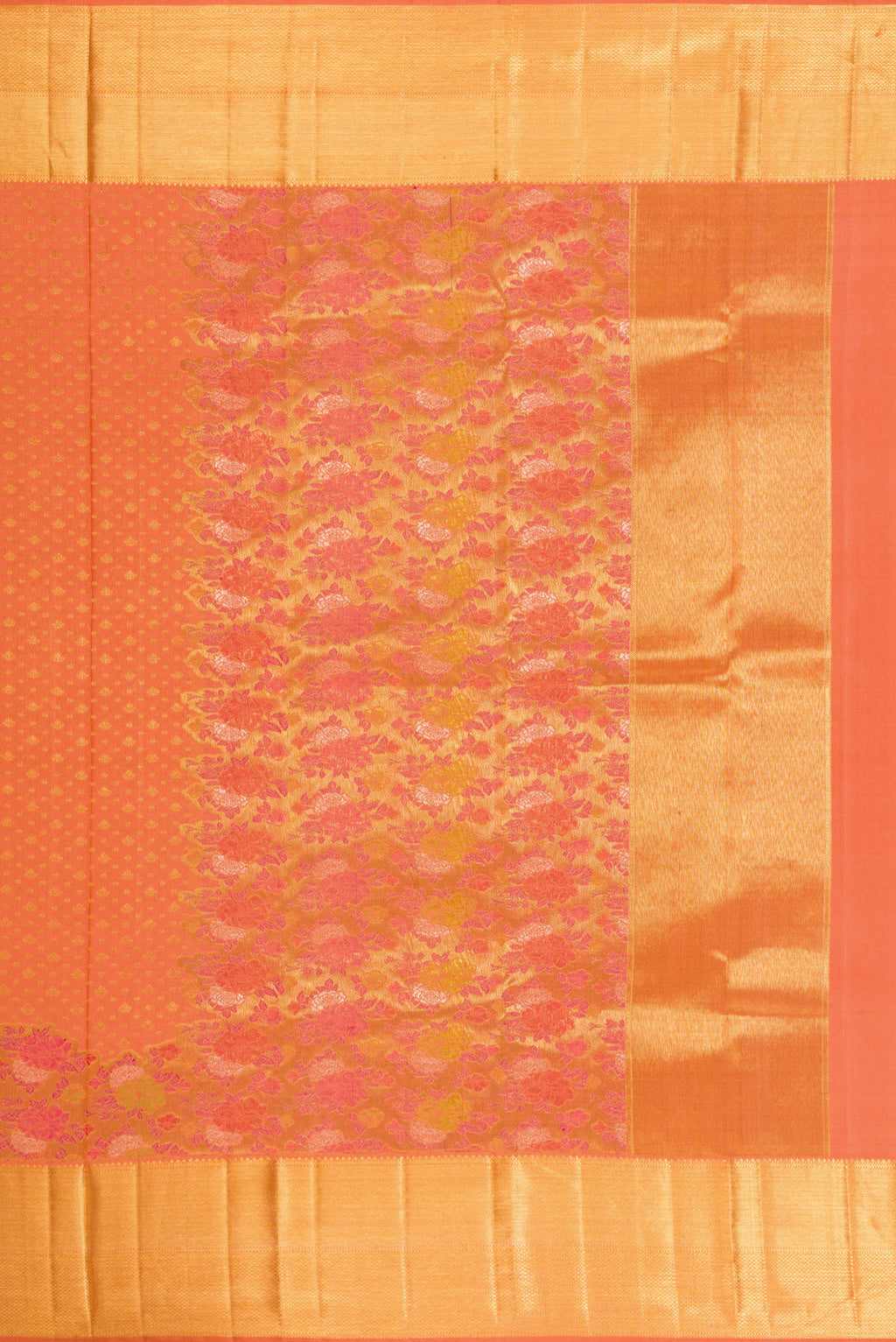 Close up image of the pallu of Pure Silk Pure Zari Peach Dual Tone Kanjivaram Saree with Zari Brocade on the body and Zari Border. 