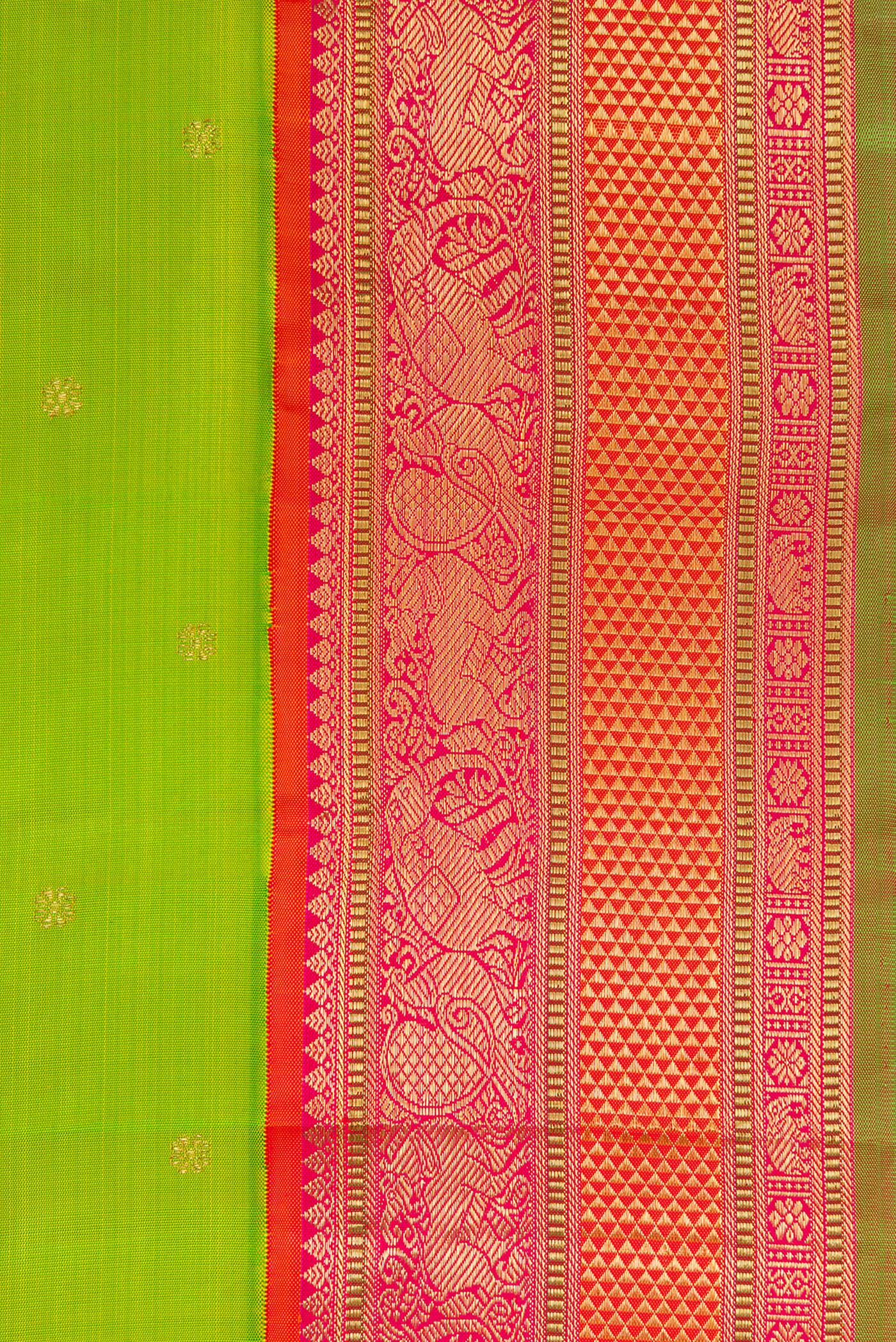 Border image of Pure Silk Pure Zari Parrot Green Dual Tone Kanjivaram Saree with Zari Butta on the body and Zari Border. 