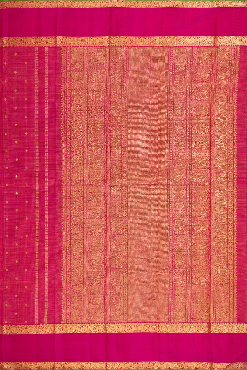 Close up image of the pallu of Pure Silk Pure Zari Rani Pink Kanjivaram Saree with Zari Butta on the body and Zari Border. 