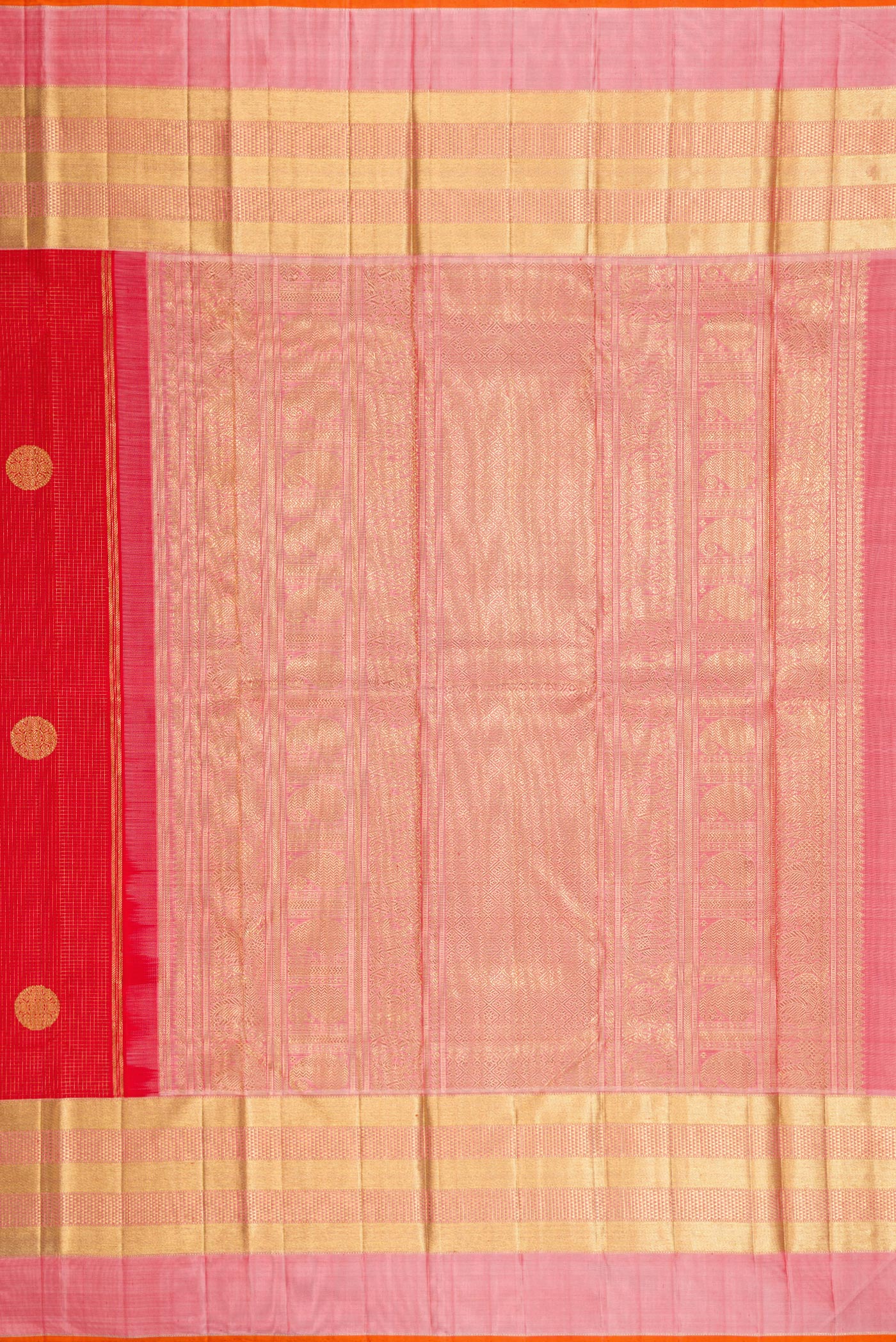 Close up image of the pallu of Pure Silk Pure Zari Red Dual Tone Kanjivaram Saree with Checked design on the body and Zari Border. 