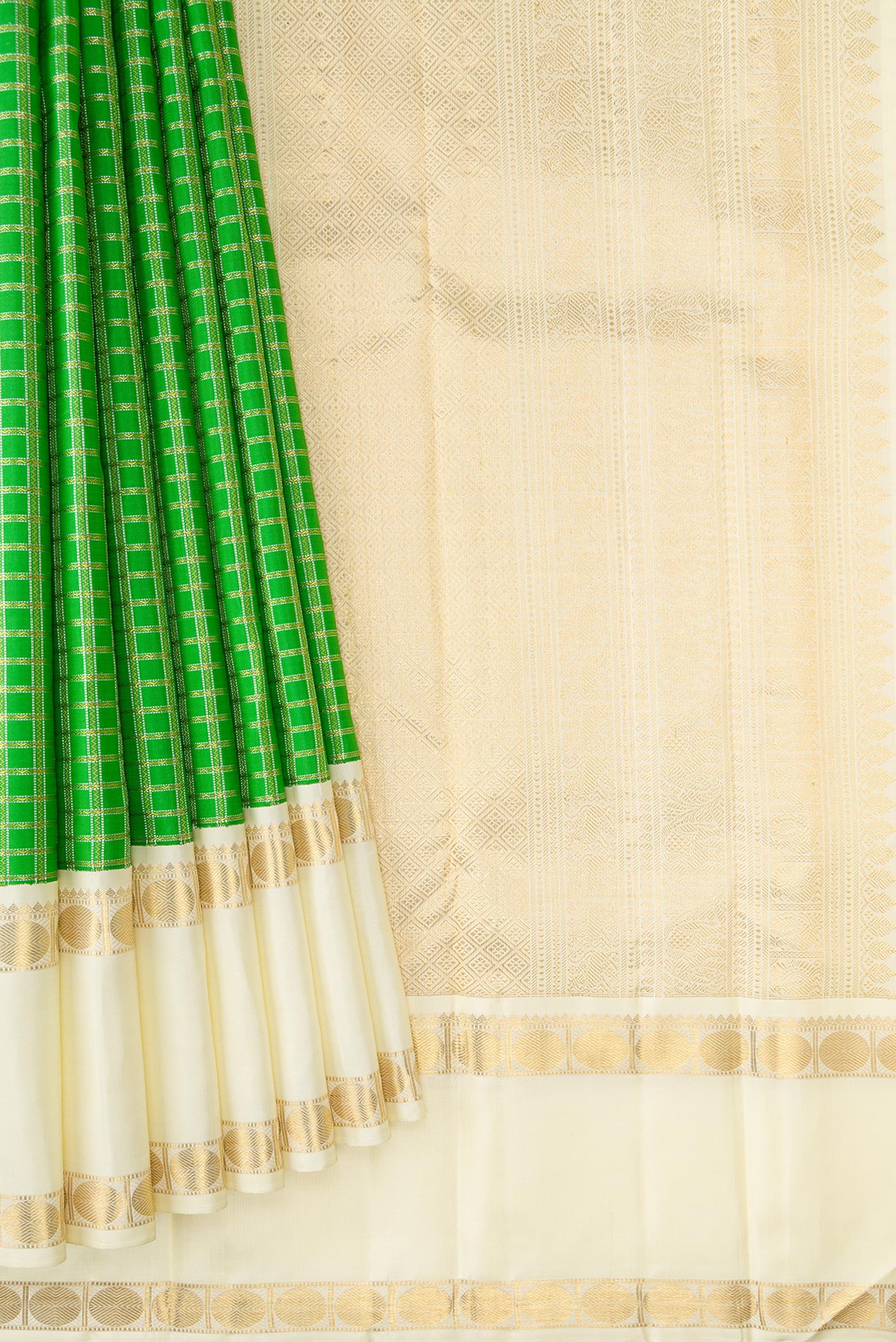 Pleats and pallu of Pure Silk Pure Zari Parrot Green Dual Tone Kanjivaram Saree with Checked design on the body and Zari Border. 