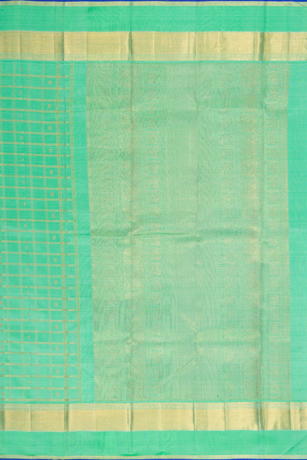 Close up image of the pallu of Pure Silk Pure Zari Sea Green Dual Tone Kanjivaram Saree with Checked design on the body and Zari Border. 