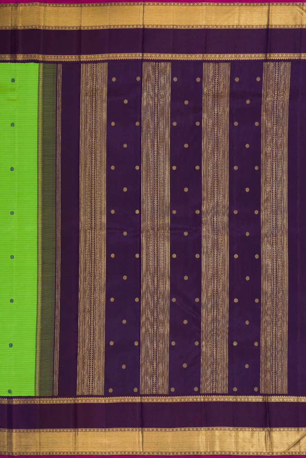 Close up image of the pallu of Pure Silk Pure Zari Parrot Green Dual Tone Kanjivaram Saree with Stripes on the body and Zari And Thread Border. 