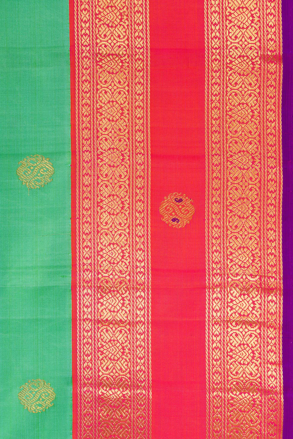 Border image of Pure Silk Pure Zari Sea Green Dual Tone Kanjivaram Saree with Zari Butta on the body and Fancy Border. 