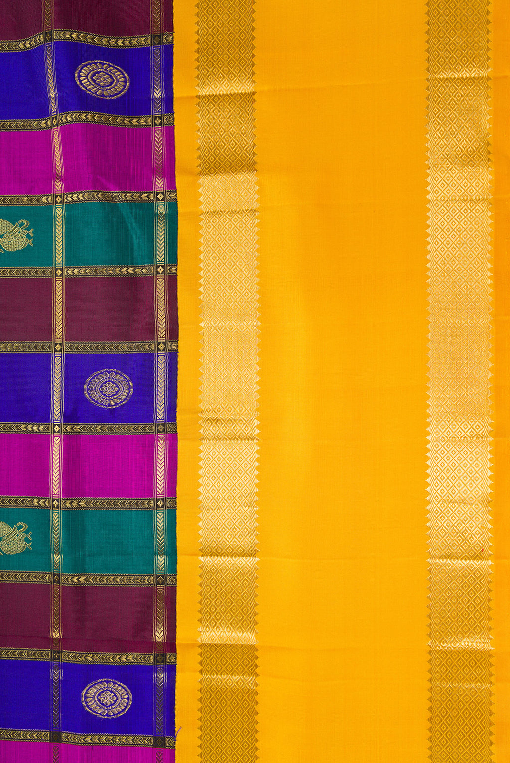 Border image of Pure Silk Pure Zari Green, Royal Blue and Maroon Color Kanjivaram Saree with Checked design on the body and Zari Border. 