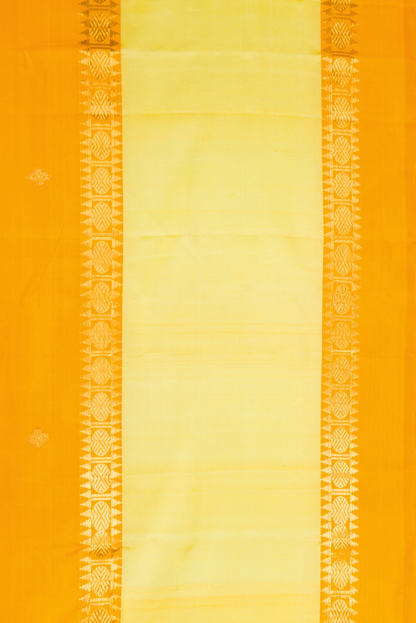 Border image of Pure Silk Pure Zari Yellow Dual Tone Kanjivaram Saree with Zari Butta on the body and Zari Border. 