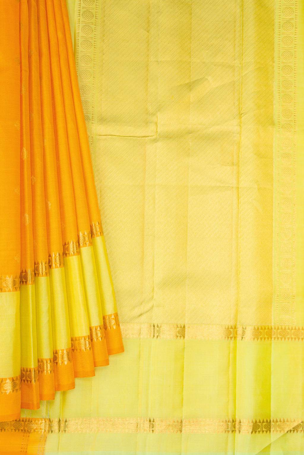 Pleats and pallu of Pure Silk Pure Zari Yellow Dual Tone Kanjivaram Saree with Zari Butta on the body and Zari Border. 