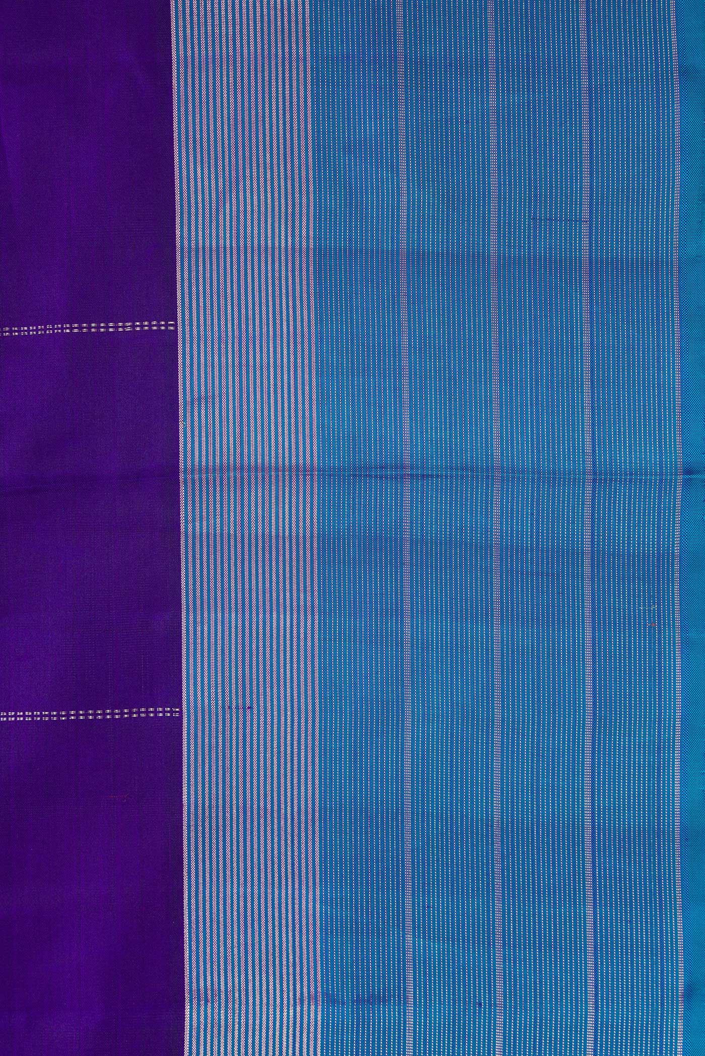 Border image of Royal Blue Dual Tone Kanjivaram Silk Saree with Checked design on the body and Zari Border. 