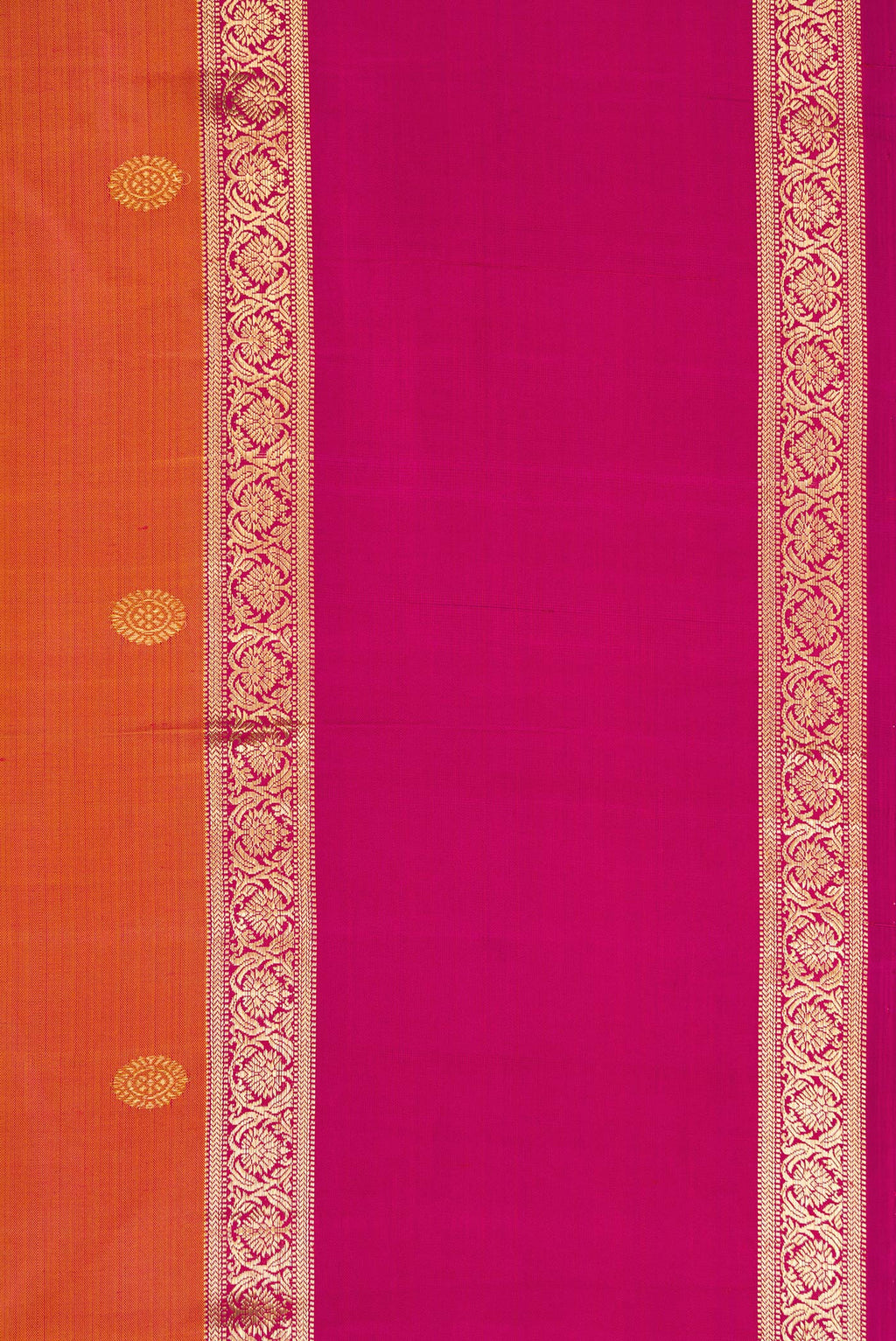 Border image of Pure Silk Pure Zari Brick Orange Dual Tone Kanjivaram Saree with Zari Butta on the body and Zari Border. 