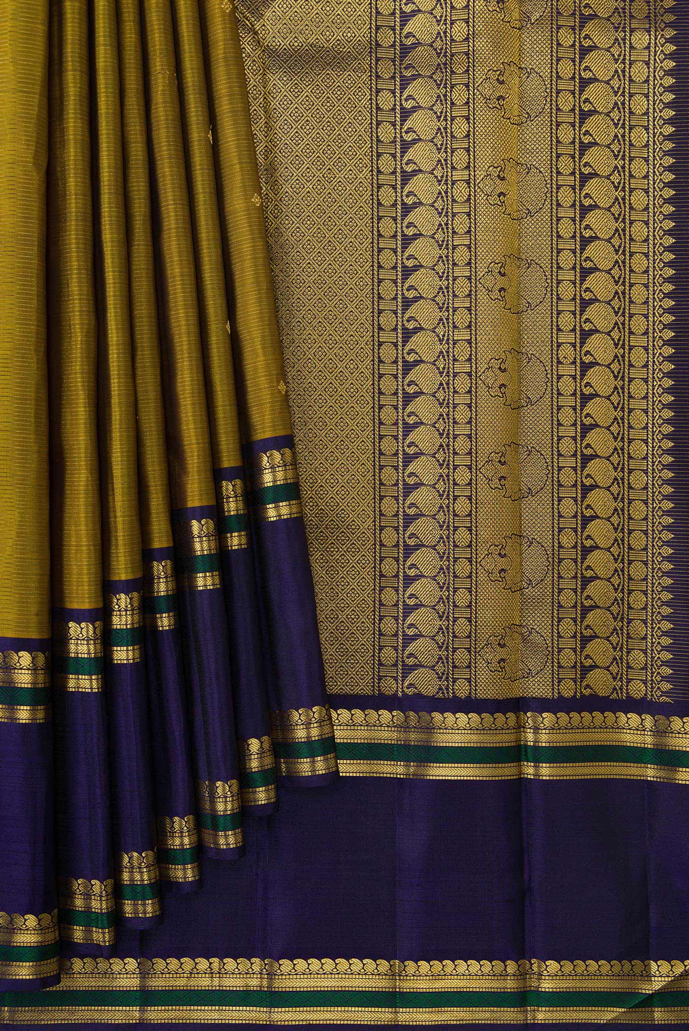Pleats and pallu of Mehandi Green Dual Tone Kanjivaram Silk Saree with Stripes on the body and Zari Border. 