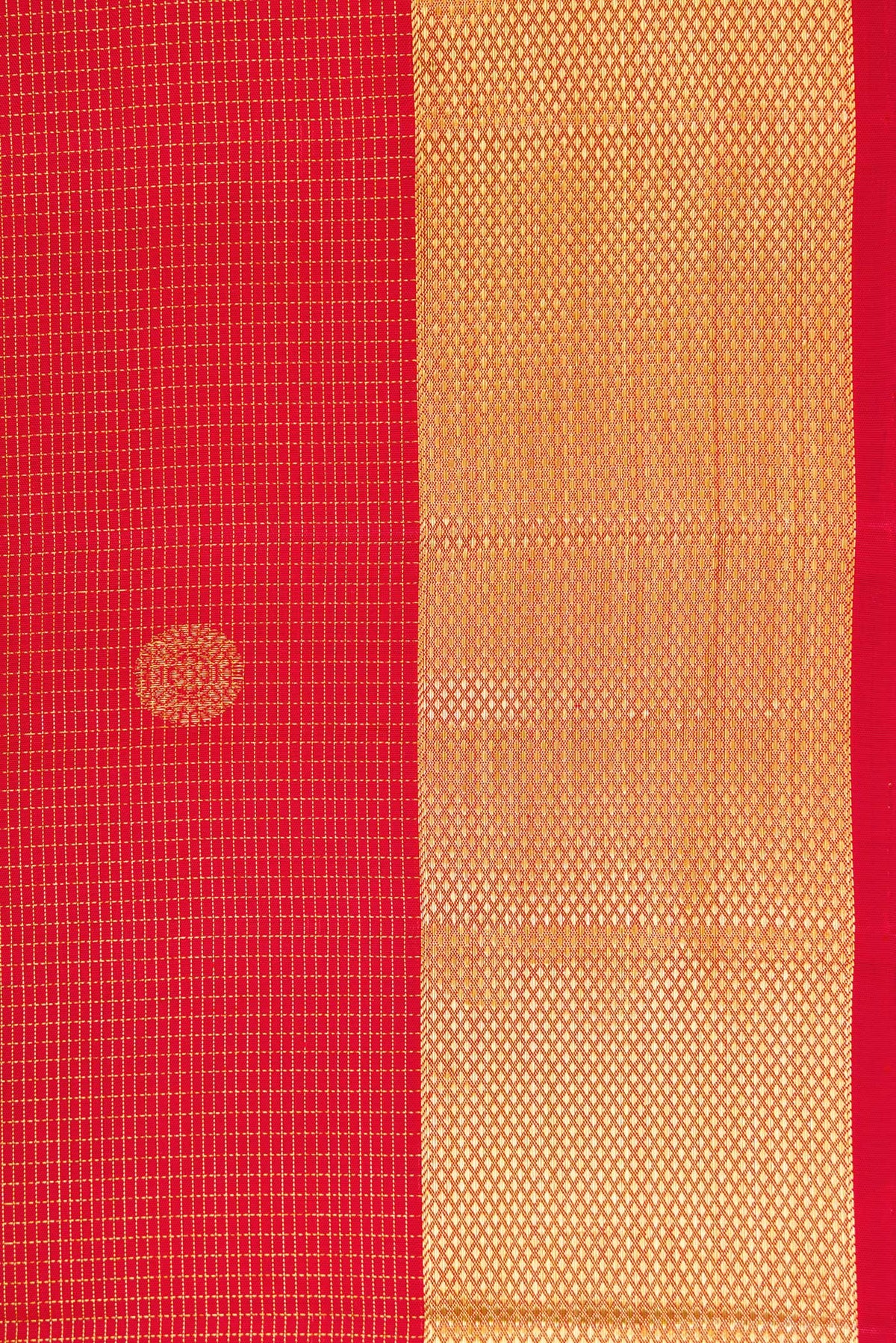 Border image of Red Dual Tone Kanchipuram Silk Saree with Checked design on the body and Zari Border. 