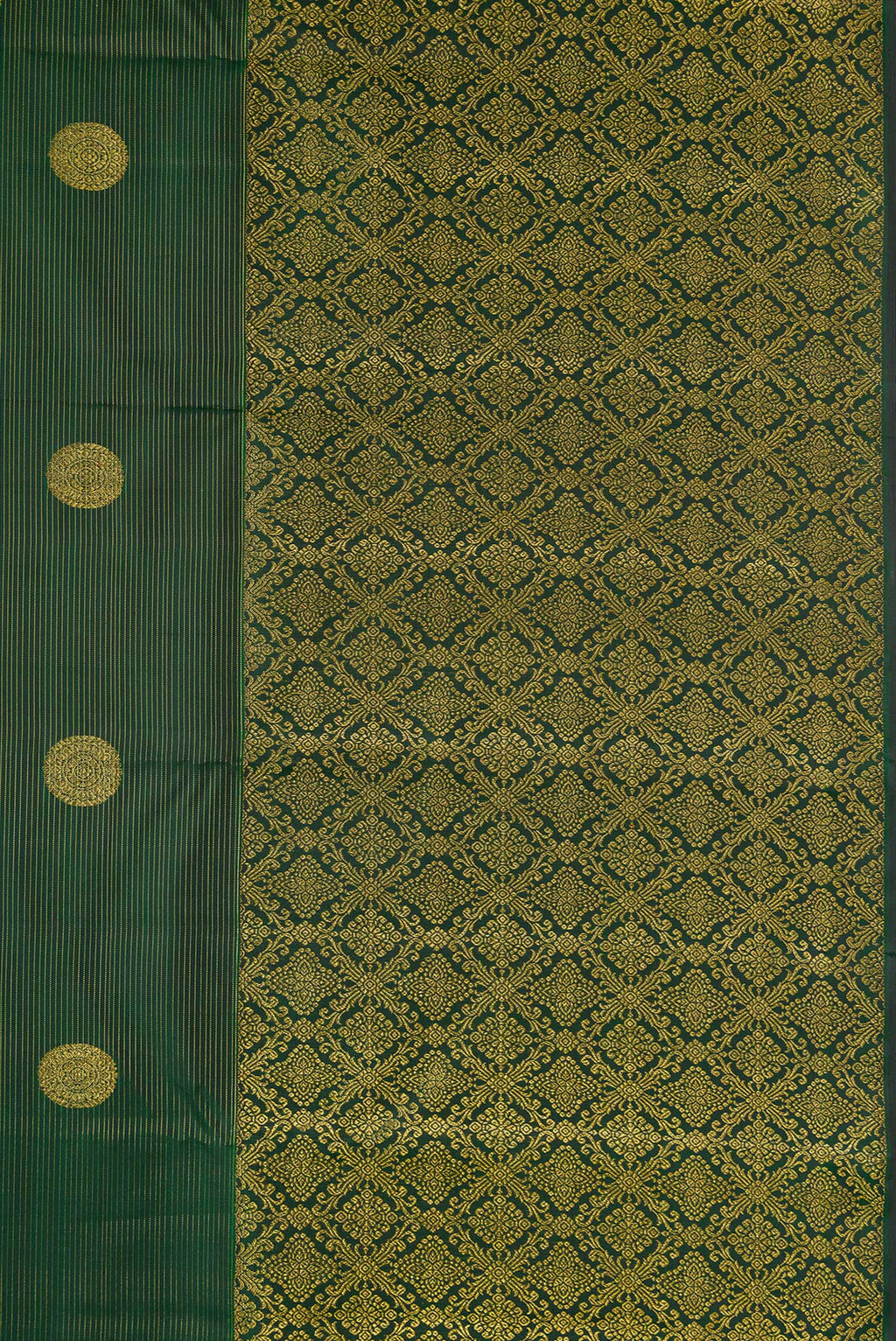 Border image of Green Dual Tone Kanchipuram Silk Saree with Zari Butta on the body and Zari Border. 