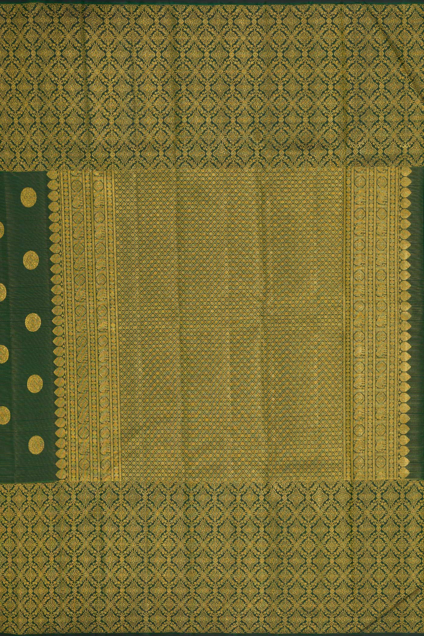 Close up image of the pallu of Green Dual Tone Kanchipuram Silk Saree with Zari Butta on the body and Zari Border. 