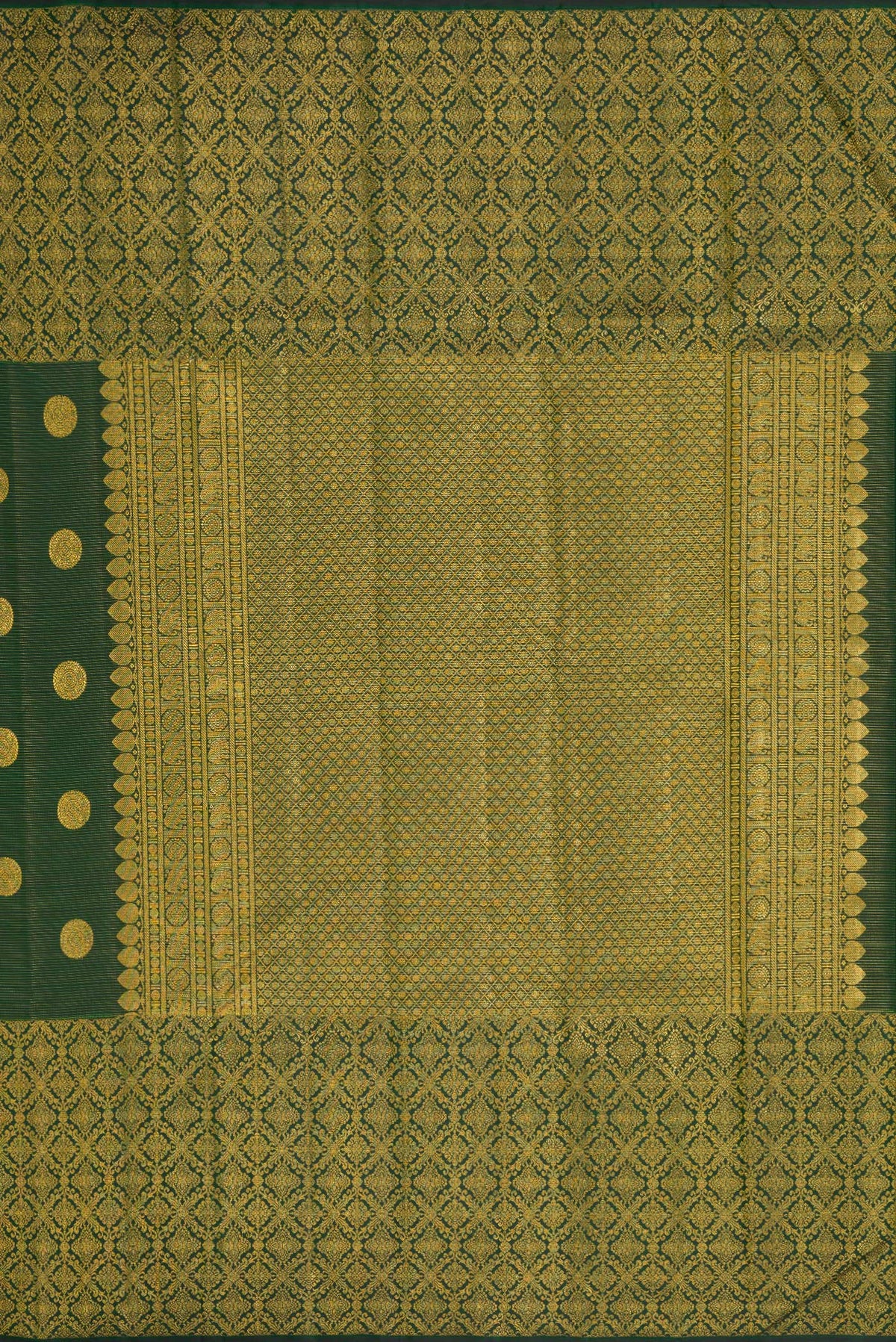 Close up image of the pallu of Green Dual Tone Kanchipuram Silk Saree with Zari Butta on the body and Zari Border. 