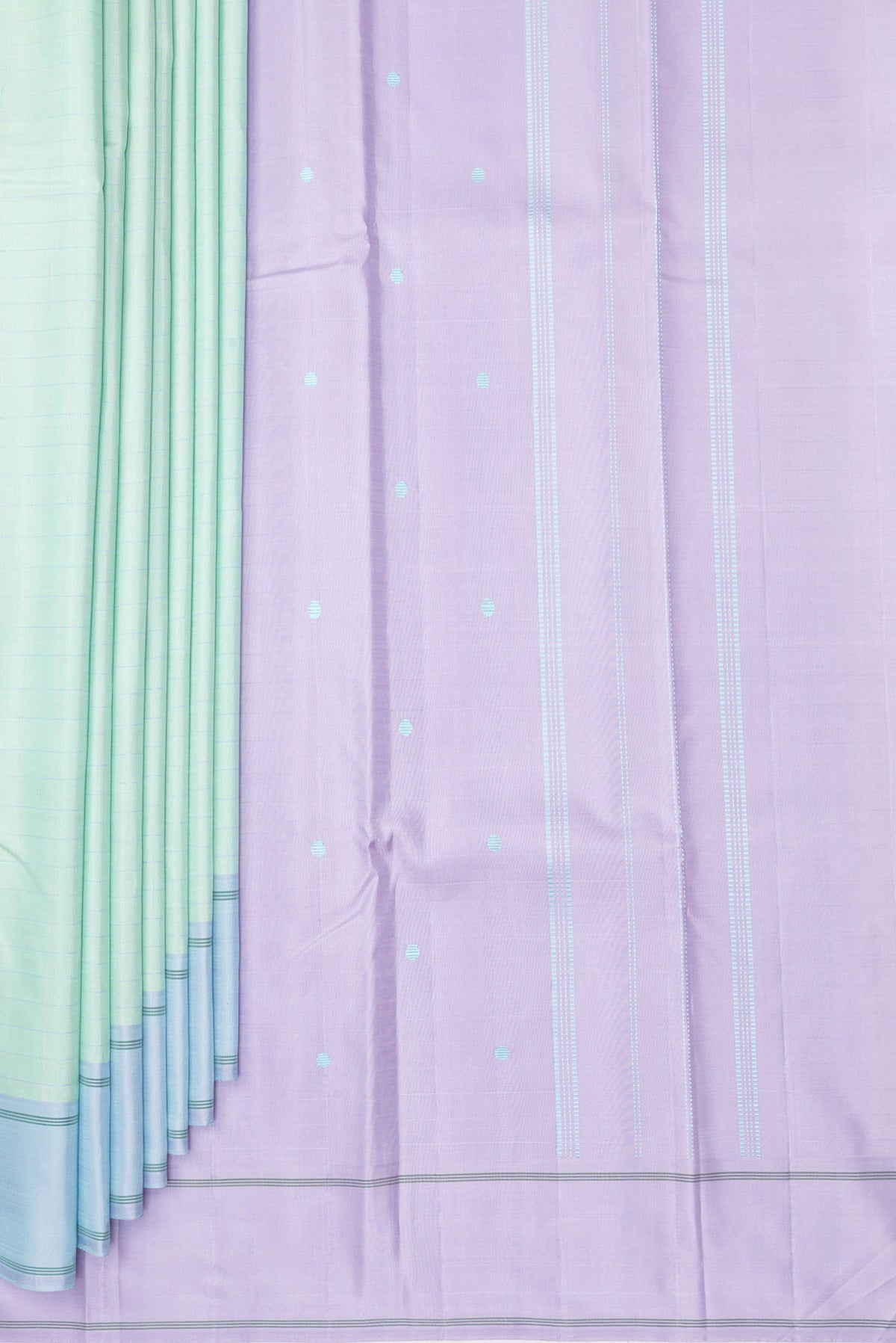 Pleats and pallu of Pure Silk Pista Green Dual Tone Kanjivaram Saree with Checked design on the body and Plain Border. 