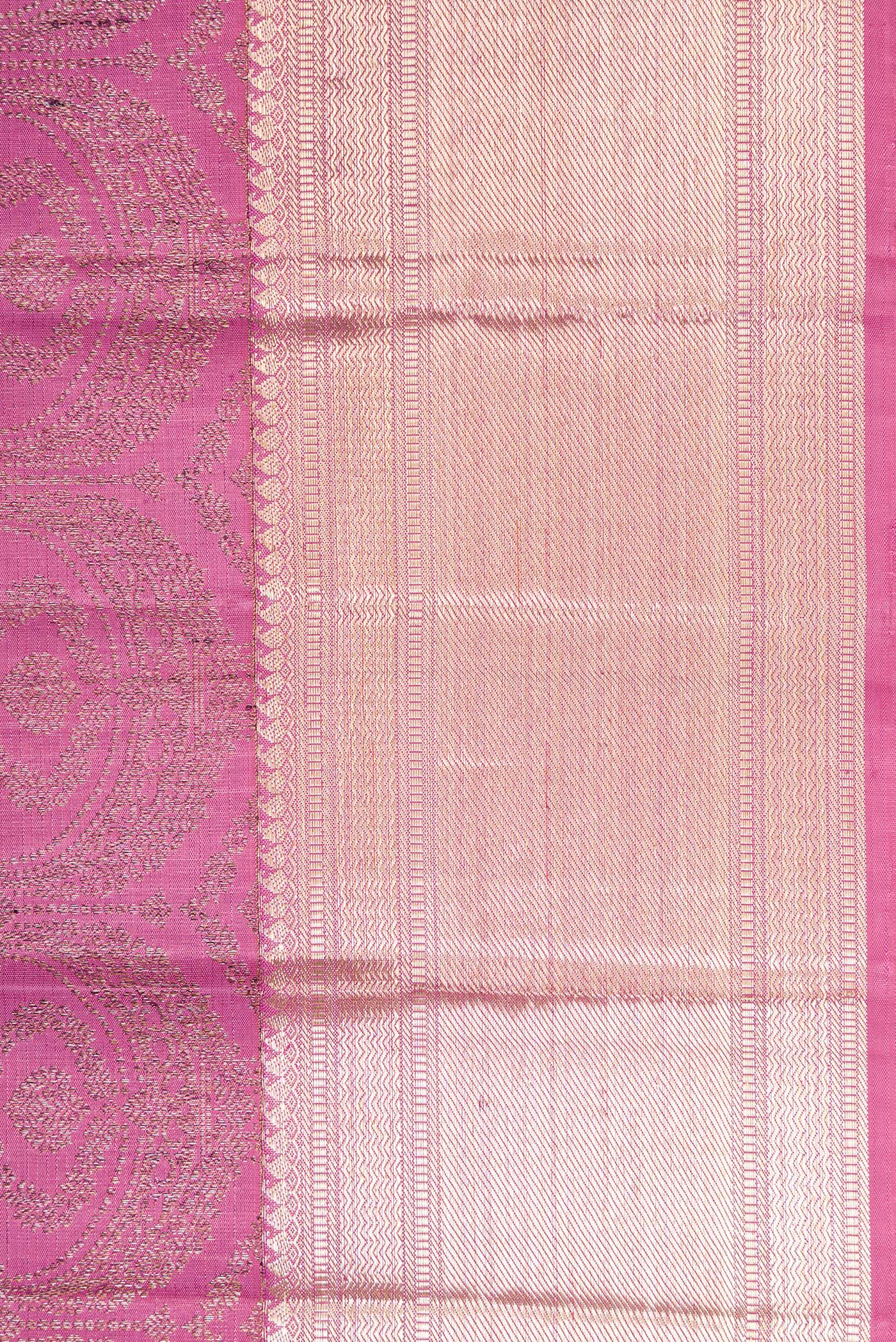 Border image of Pink Dual Tone Kanchipuram Silk Saree with Zari Brocade on the body and Zari Border. 