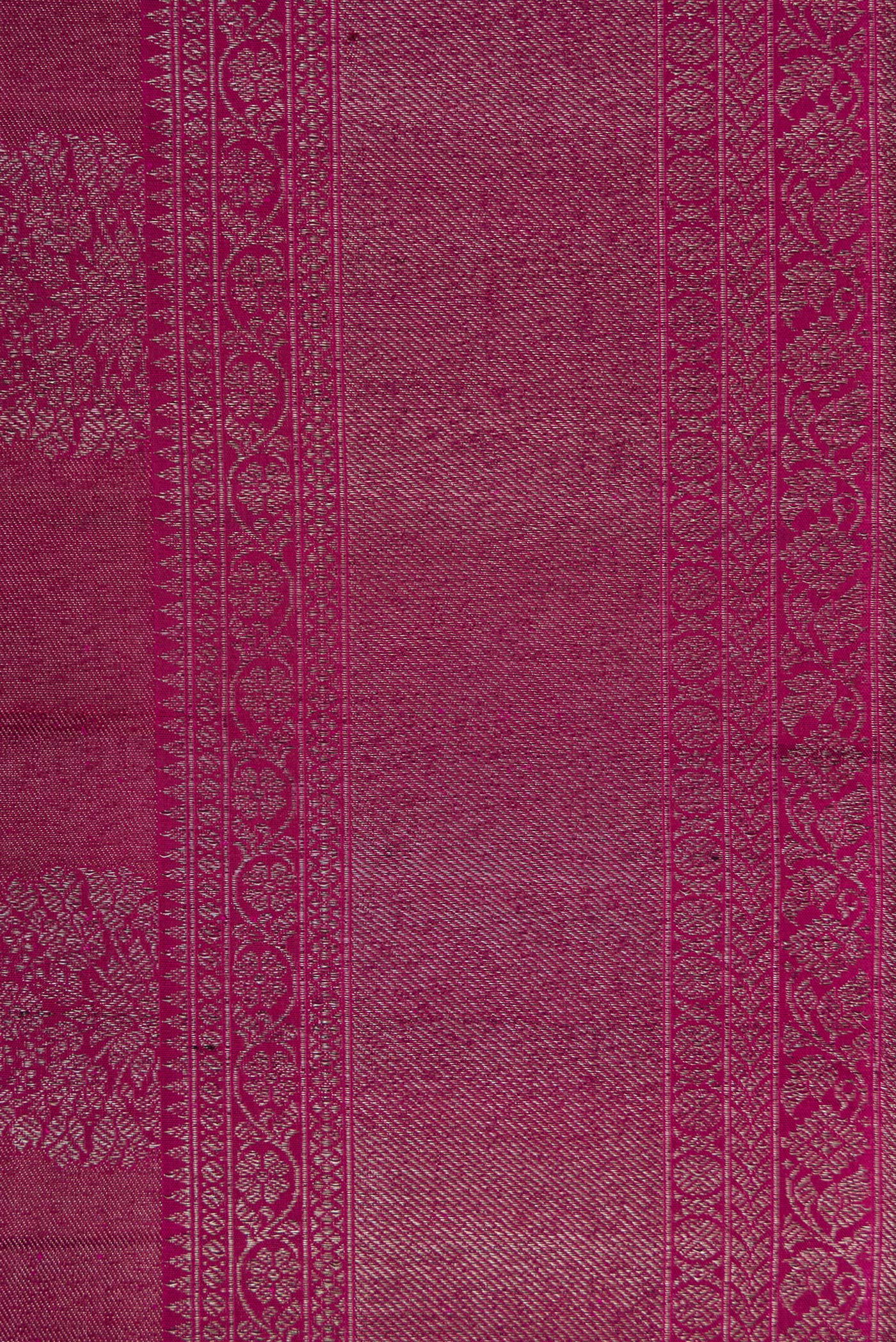 Border image of Magenta Dual Tone Kanjivaram Silk Saree with Zari Brocade on the body and Zari Border. 