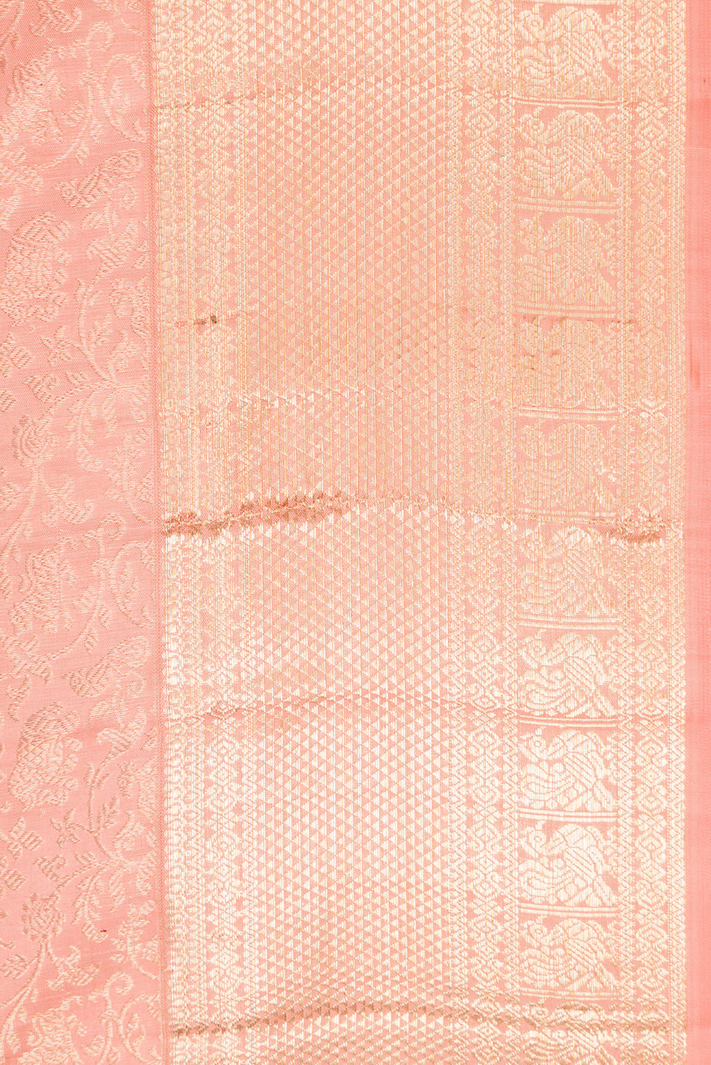Border image of Peach Dual Tone Kanchipuram Silk Saree with Zari Brocade on the body and Zari Border. 