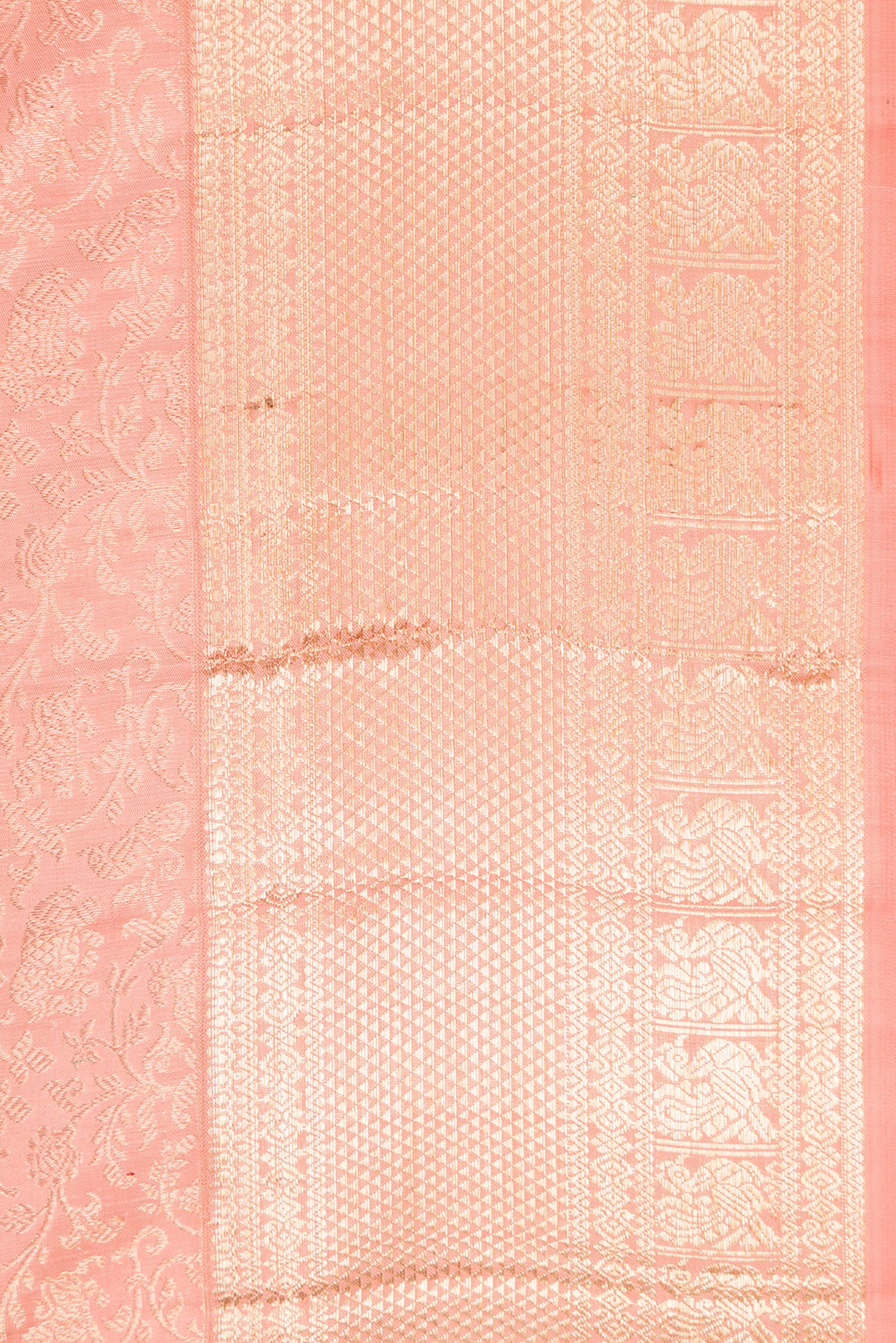 Border image of Peach Dual Tone Kanchipuram Silk Saree with Zari Brocade on the body and Zari Border. 
