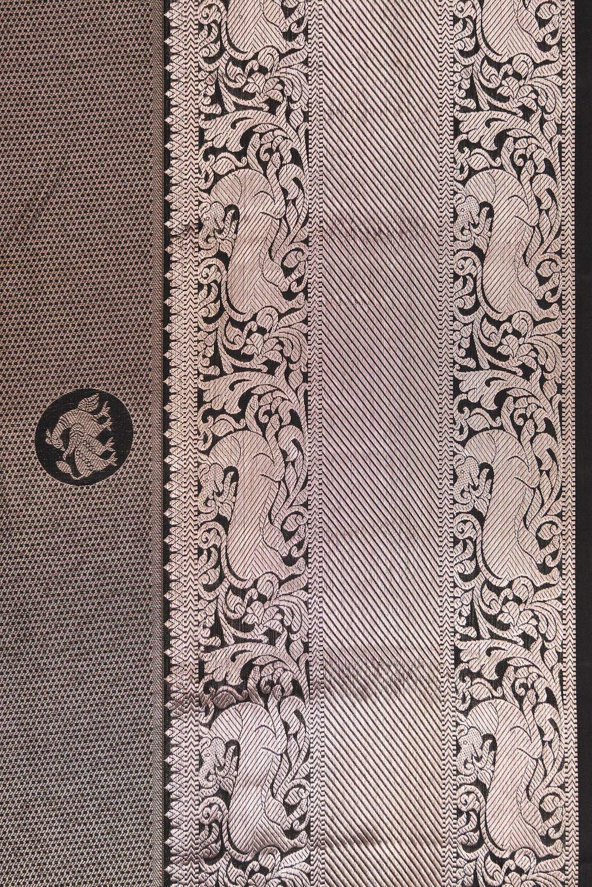 Border image of Black Dual Tone Kanchipuram Silk Saree with Zari Brocade on the body and Zari Border. 