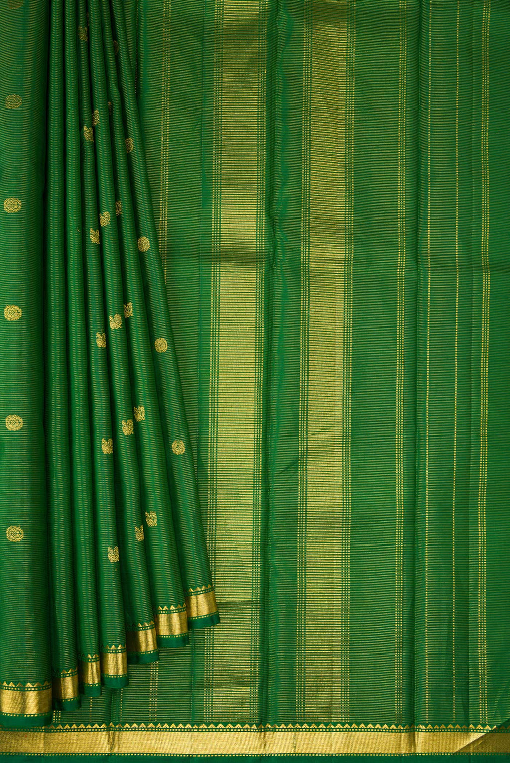 Pleats and pallu of Pure Silk Pure Zari Green Dual Tone Kanjivaram Saree with Stripes on the body and Zari Border. 