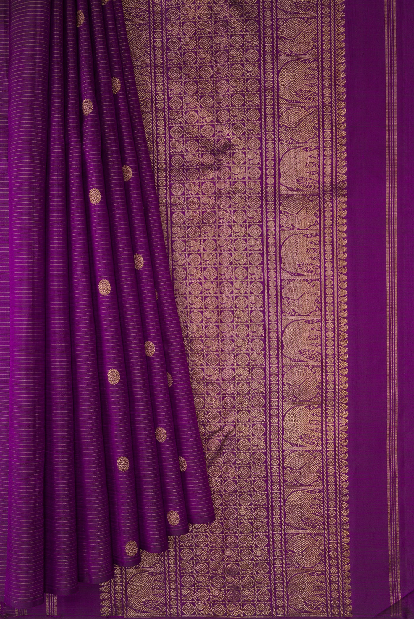 Pleats and pallu of Pure Silk Pure Zari Purple Dual Tone Kanchipuram Saree with Zari Butta on the body and Without Border. 