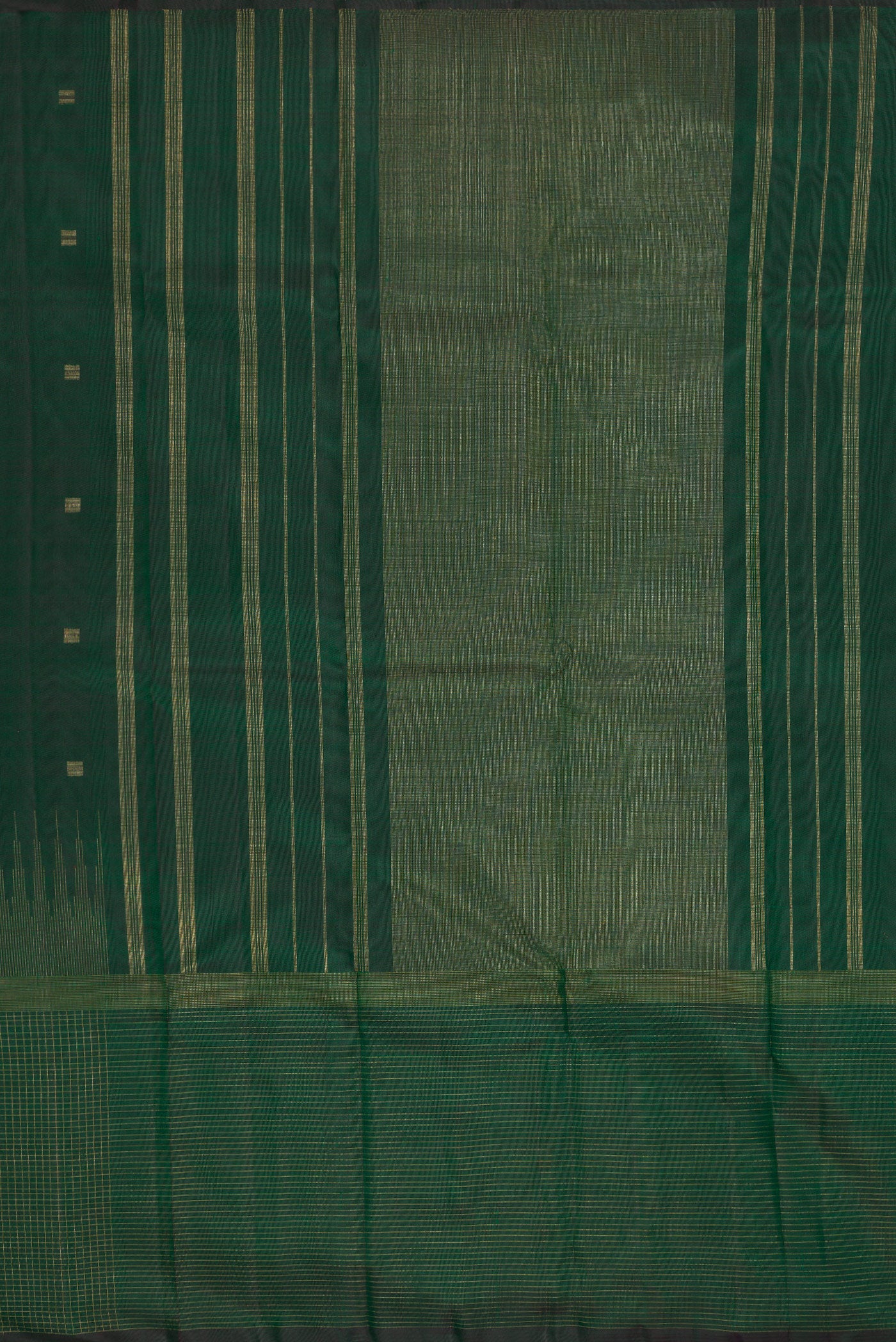 Close up image of the pallu of Pure Silk Pure Zari Bottle Green Dual Tone Kanchipuram Saree with Zari Butta on the body and Fancy Border. 