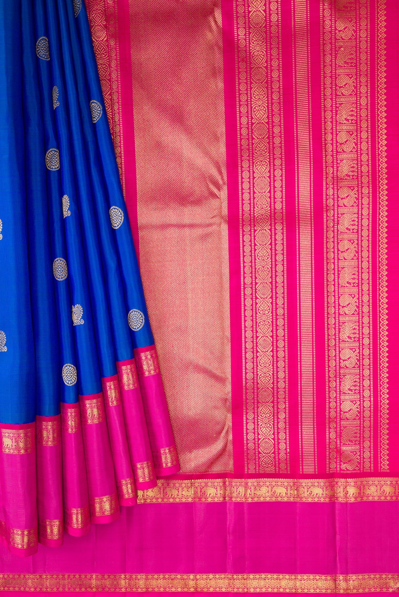 Pleats and pallu of Pure Silk Pure Zari Royal Blue Dual Tone Kanjivaram Saree with Zari Butta on the body and Zari Border. 