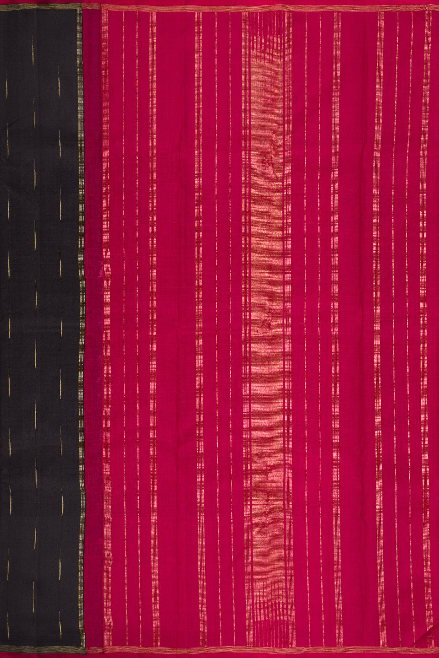 Close up image of the pallu of Black Dual Tone Kanjivaram Silk Saree with Zari Butta on the body and Zari Border. 