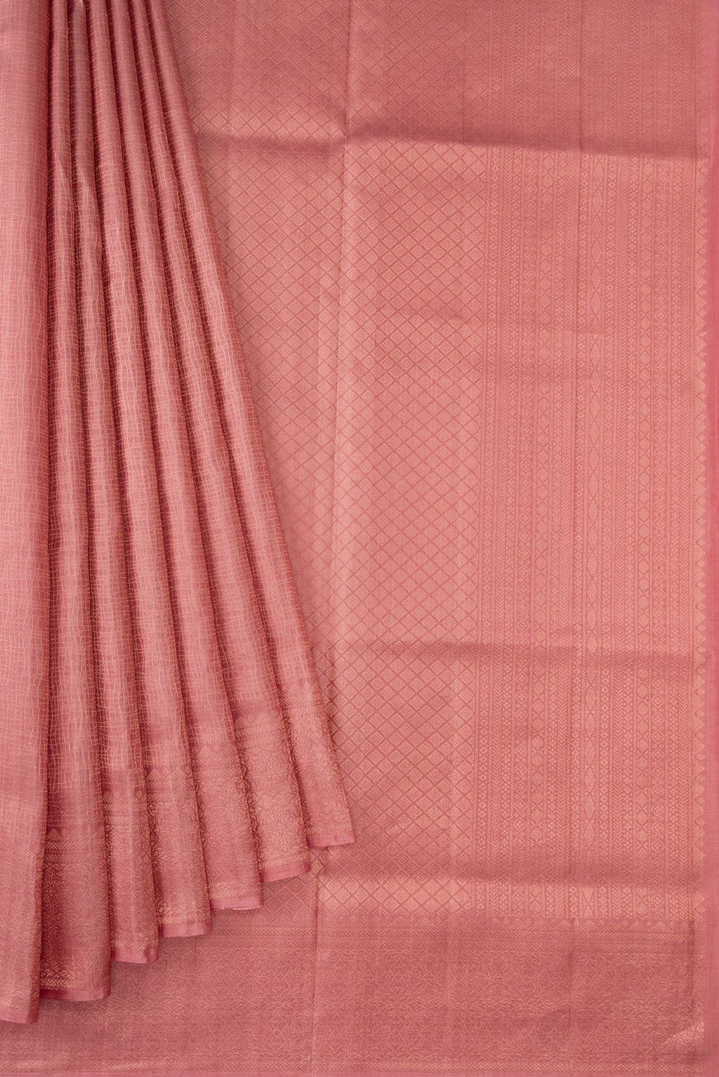 Pleats and pallu of Rose Gold Dual Tone Soft Silk Saree with Zari Brocade on the body and Zari Border. 