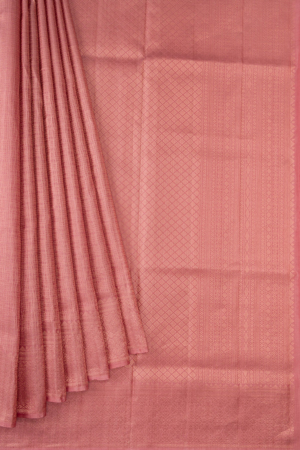 Pleats and pallu of Rose Gold Dual Tone Soft Silk Saree with Zari Brocade on the body and Zari Border. 